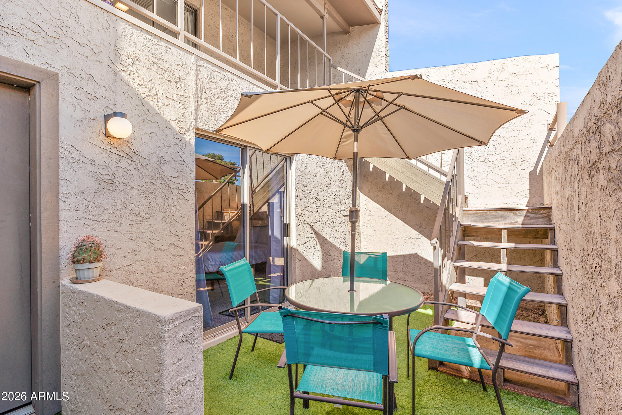 7858 E GLENROSA Avenue