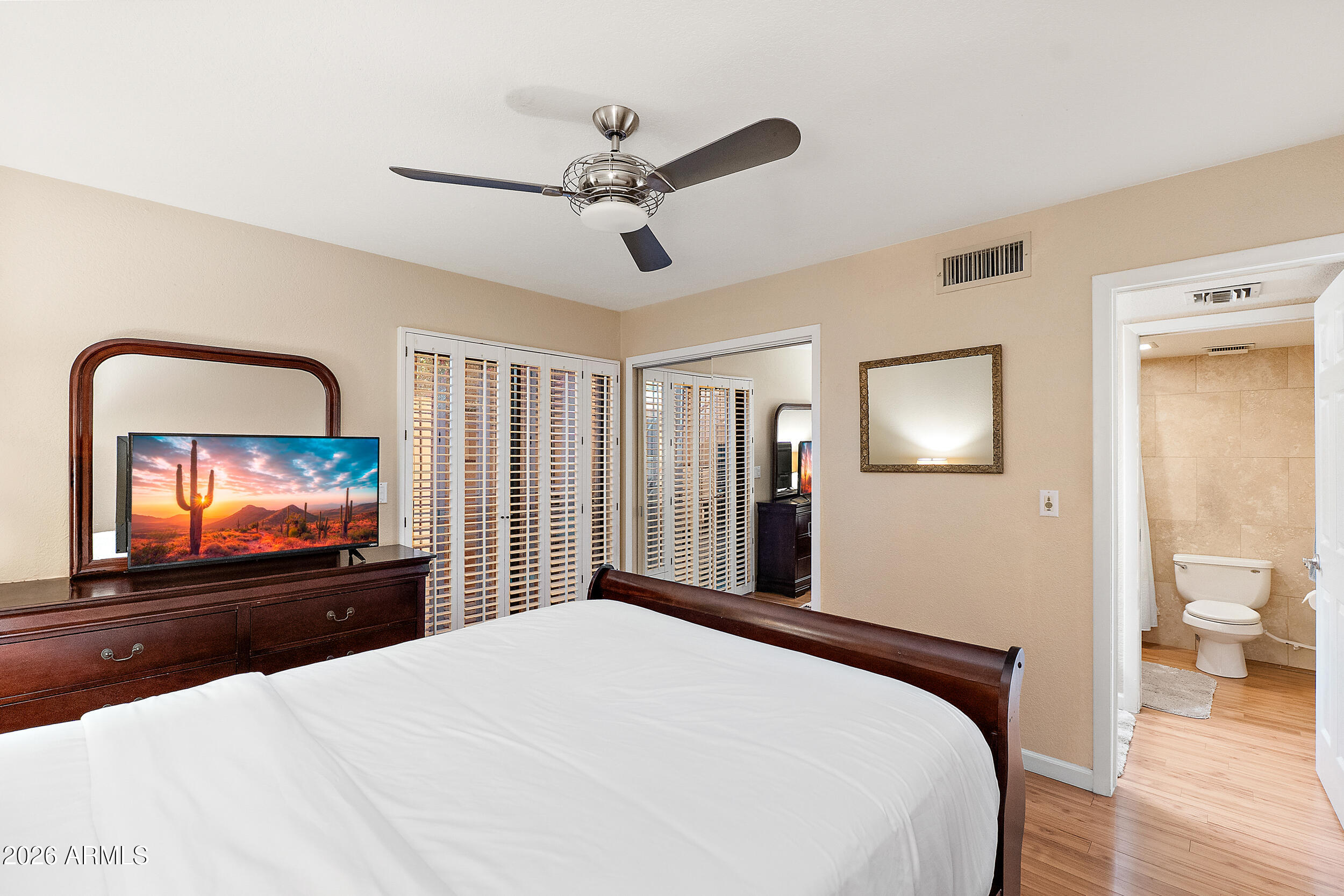 7858 E GLENROSA Avenue