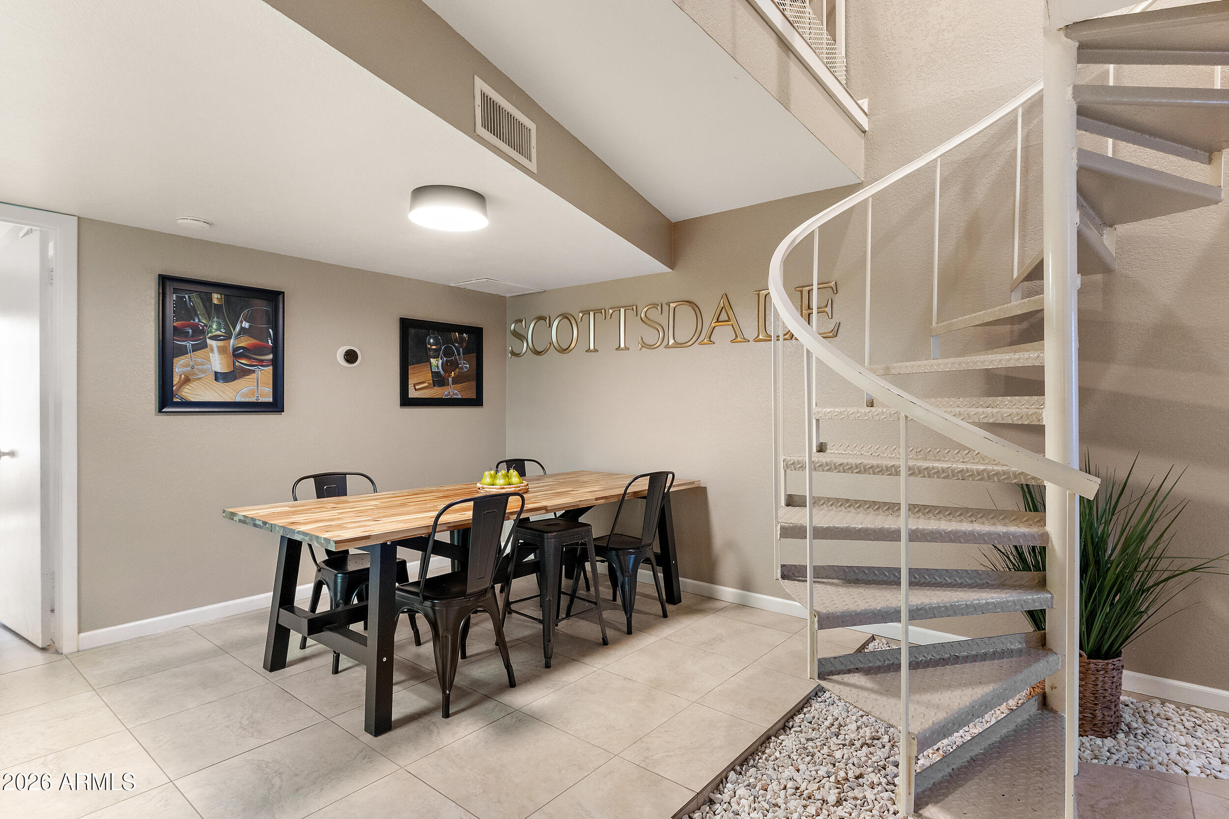 7858 E GLENROSA Avenue