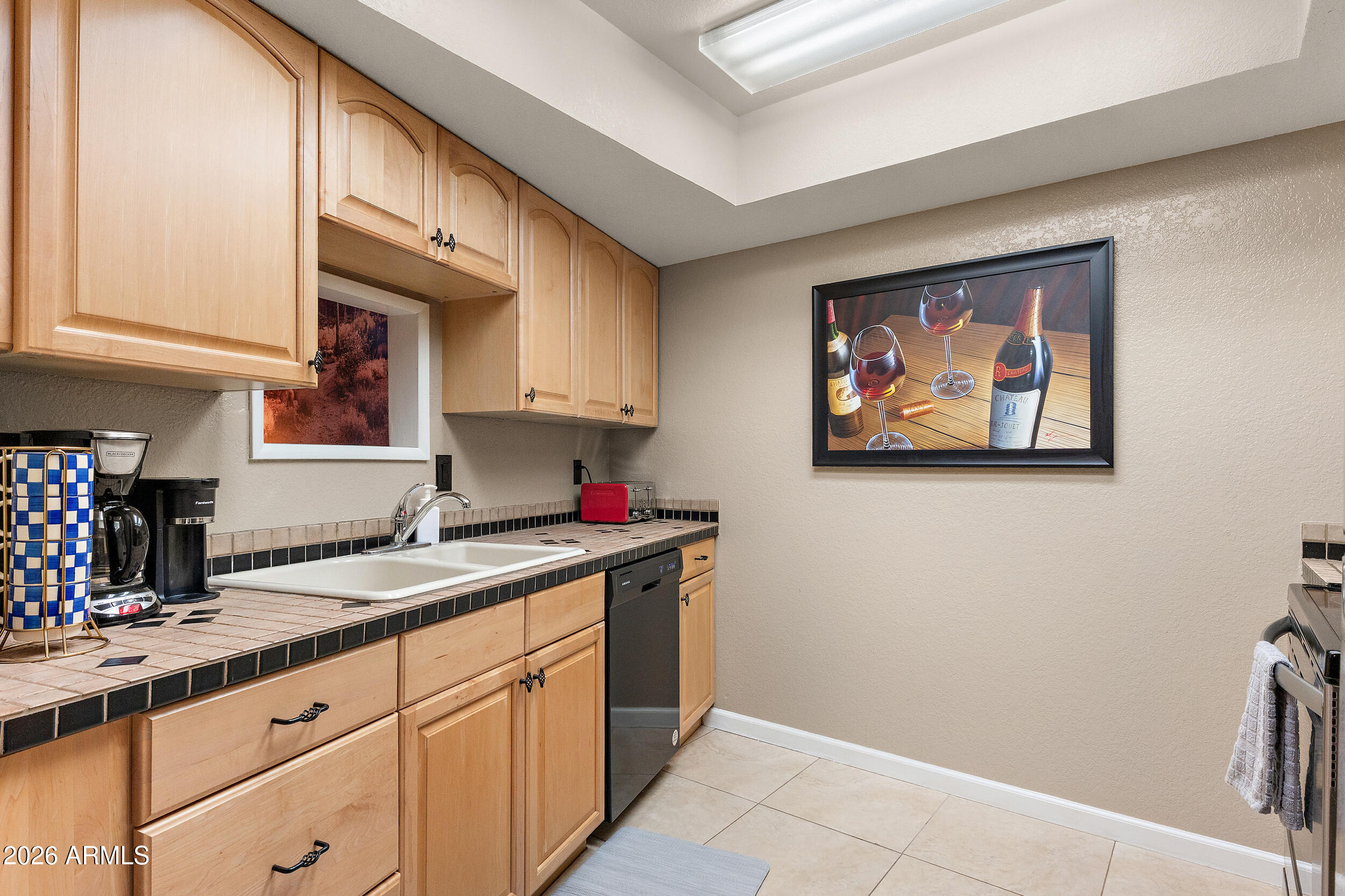 7858 E GLENROSA Avenue