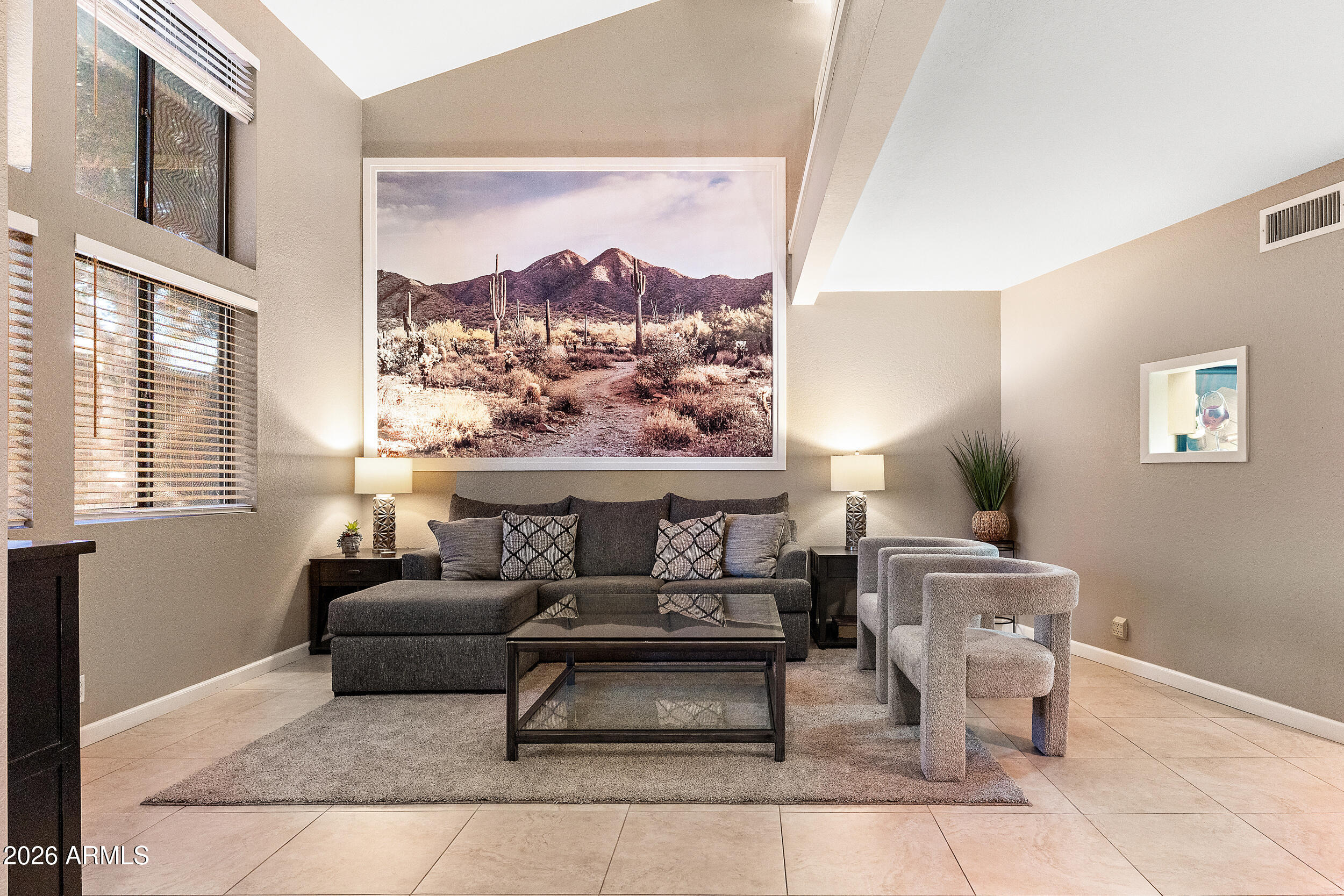 7858 E GLENROSA Avenue