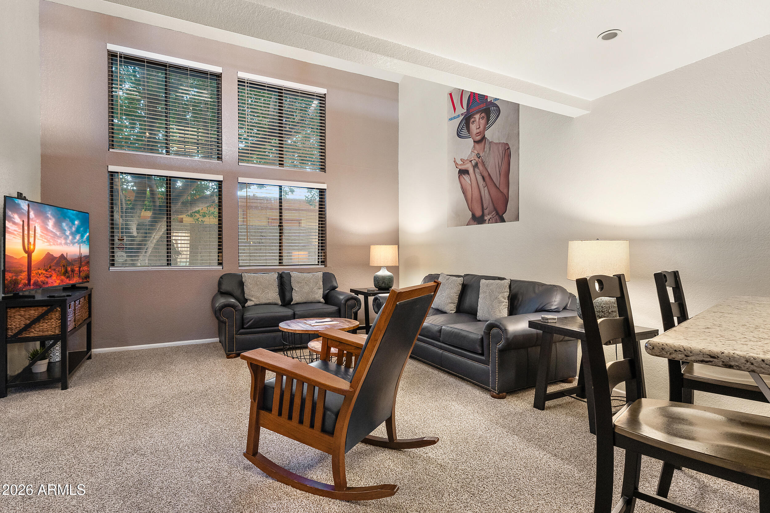 7858 E GLENROSA Avenue