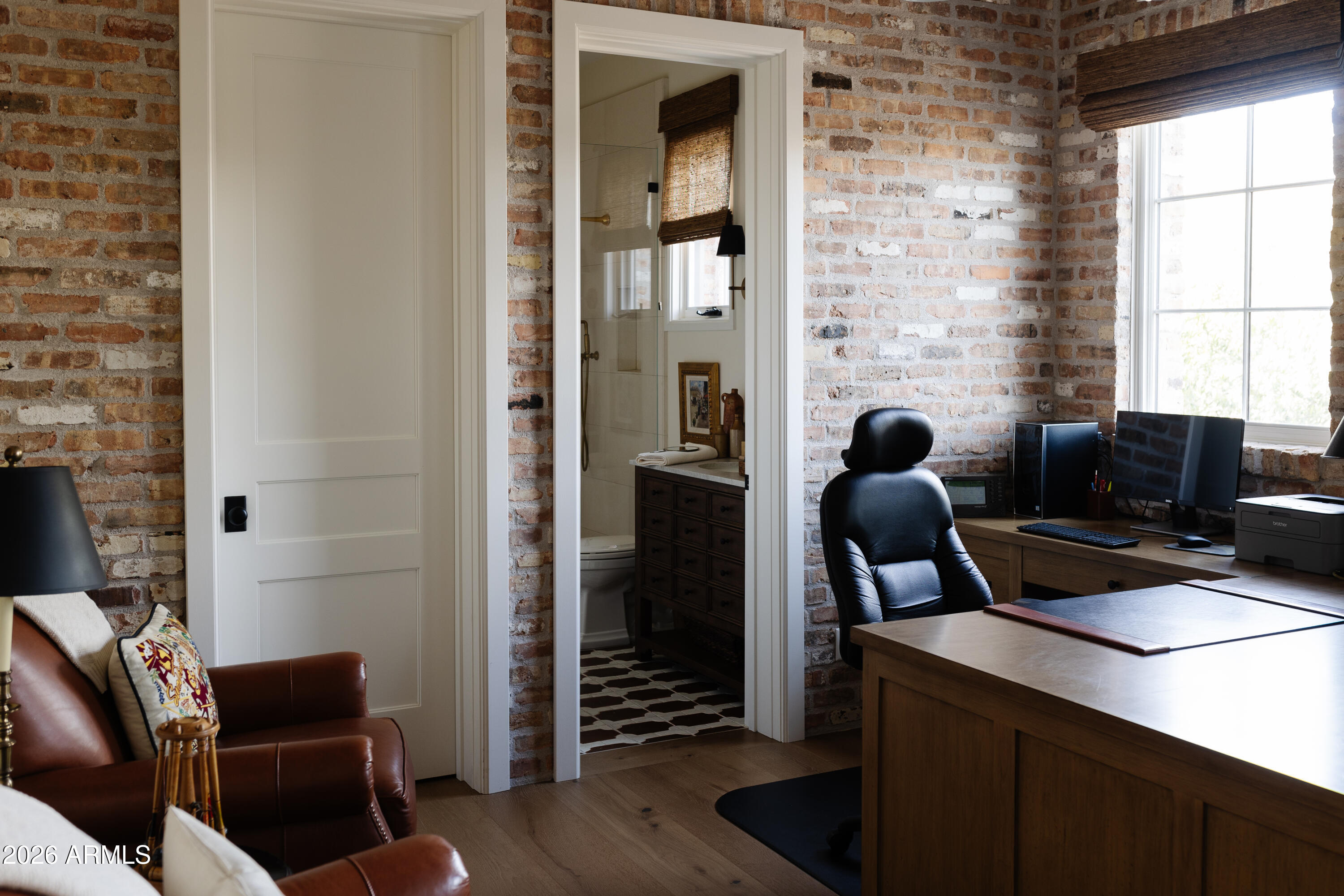 5635 E LINCOLN Drive 60