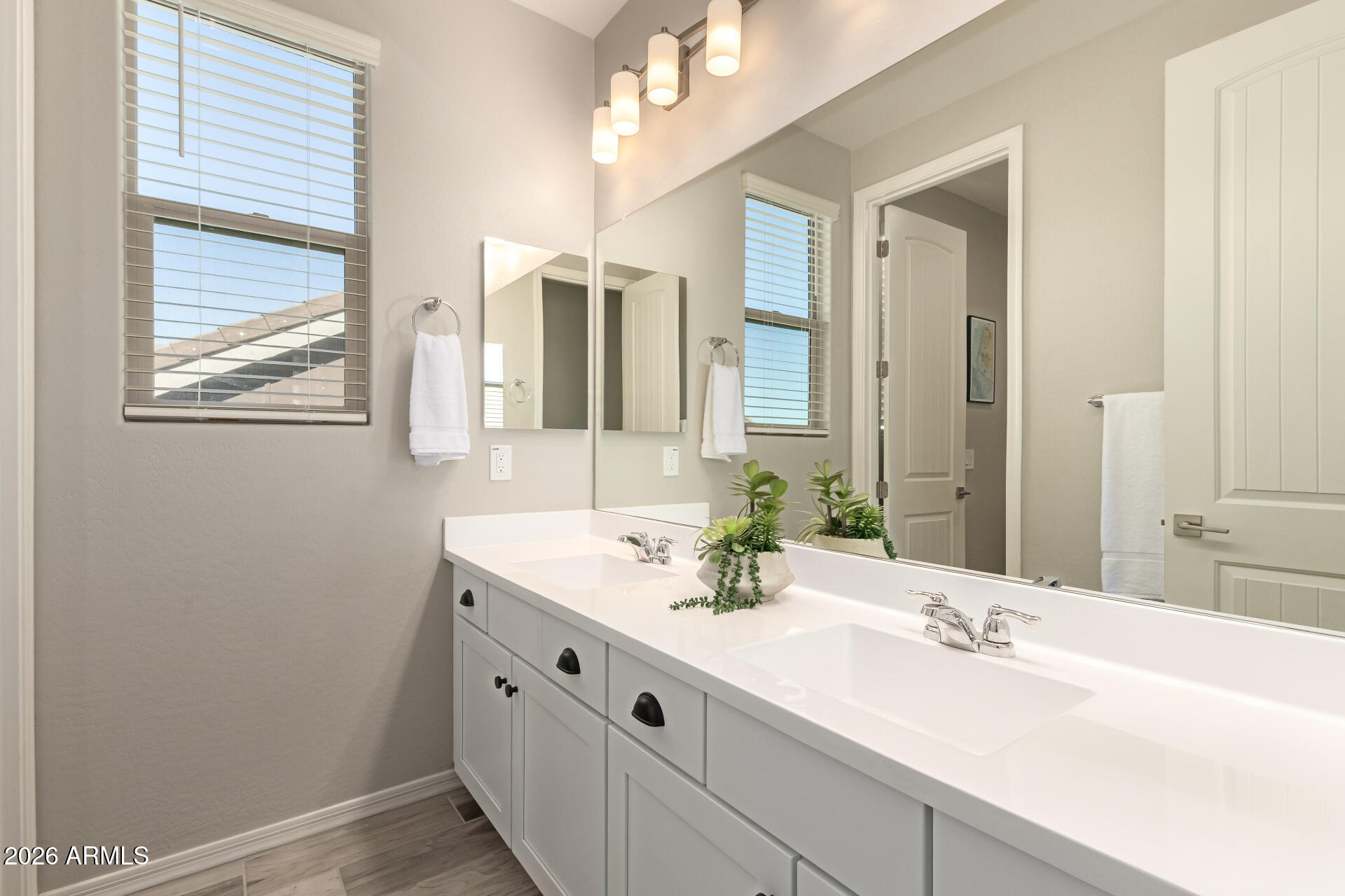 2700 S OLIVER Street