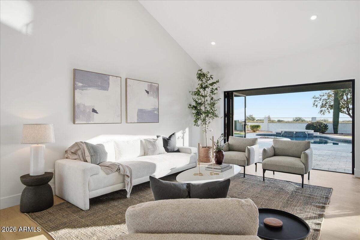 10555 E BELLA VISTA Drive