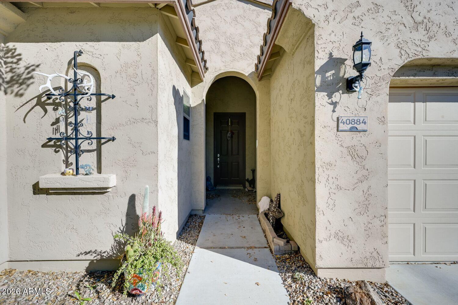 40884 W BEDFORD Drive