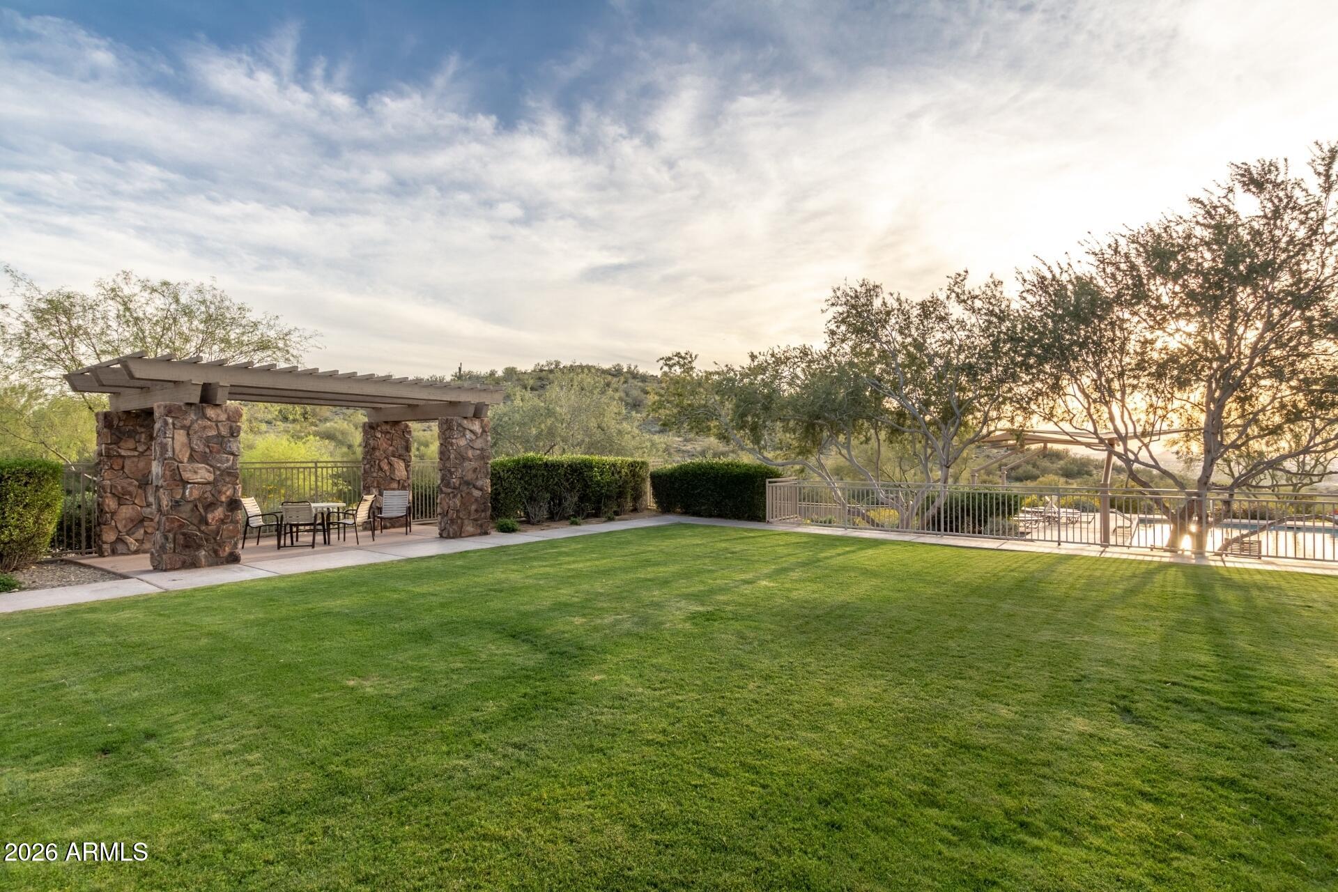 11221 E GREENWAY Road