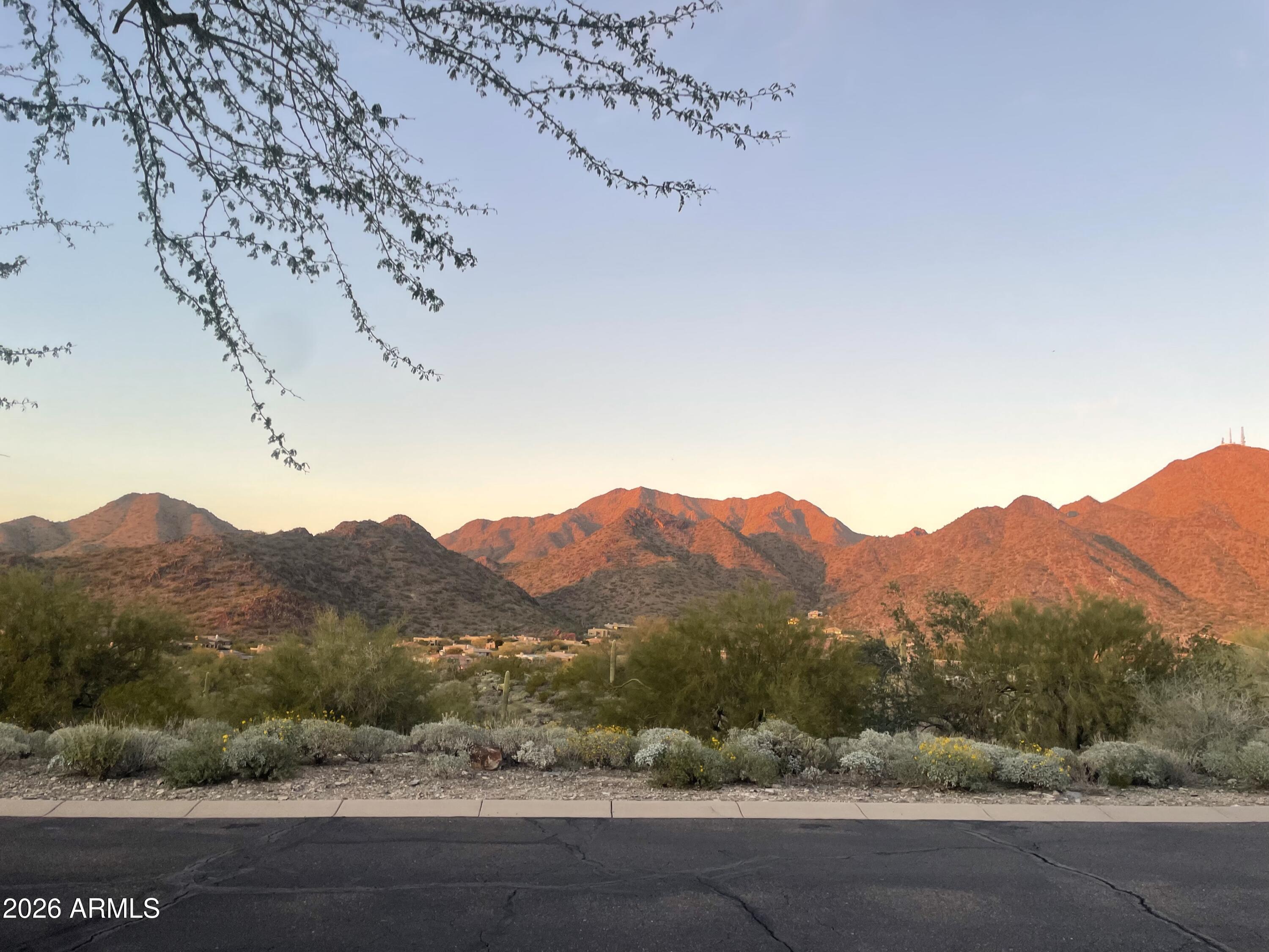 11221 E GREENWAY Road