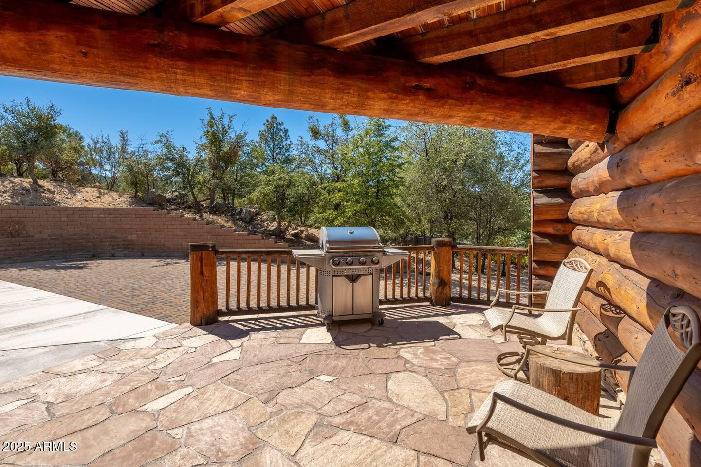 1190 W COUGAR Lane