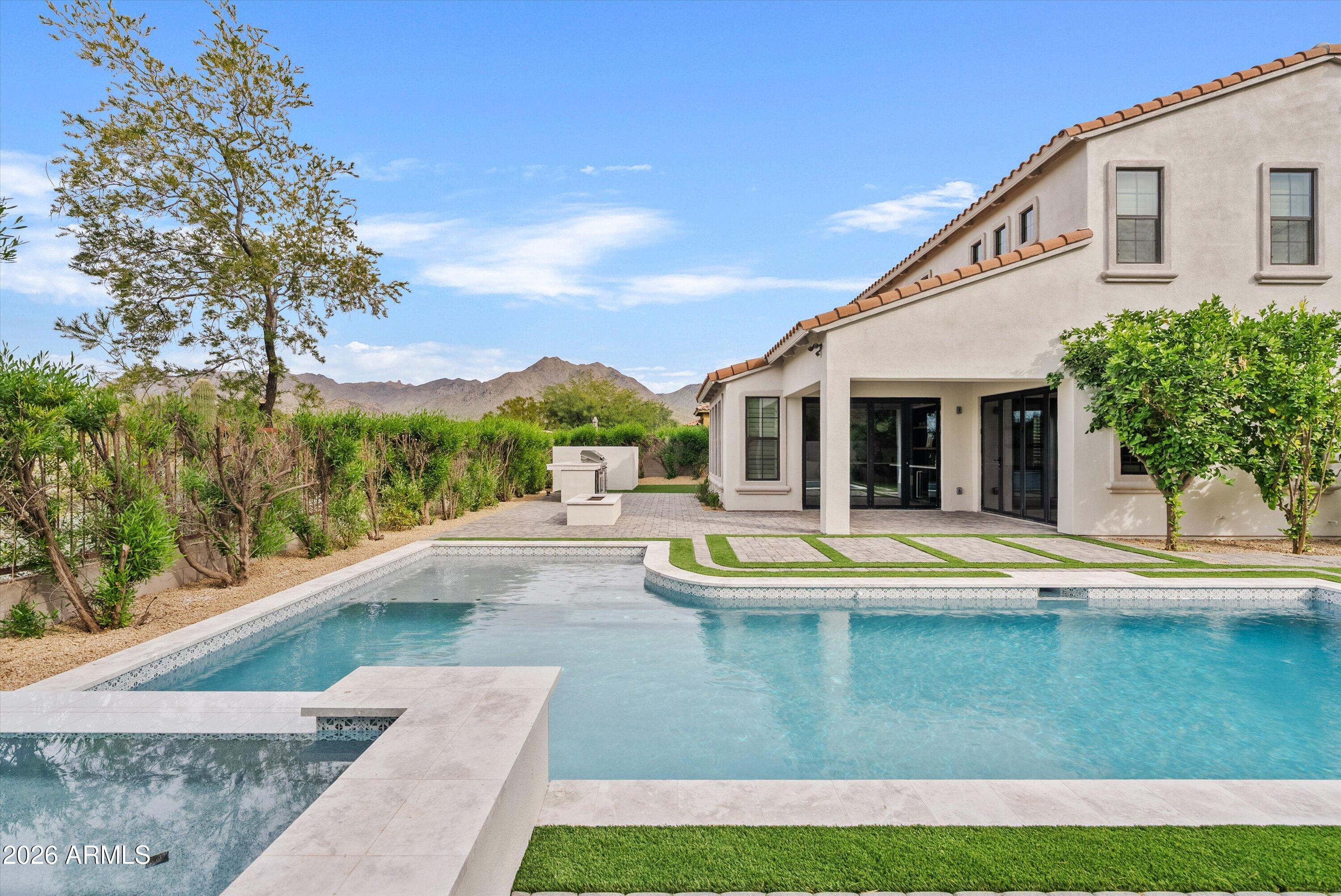 9782 E SOUTH BEND Drive