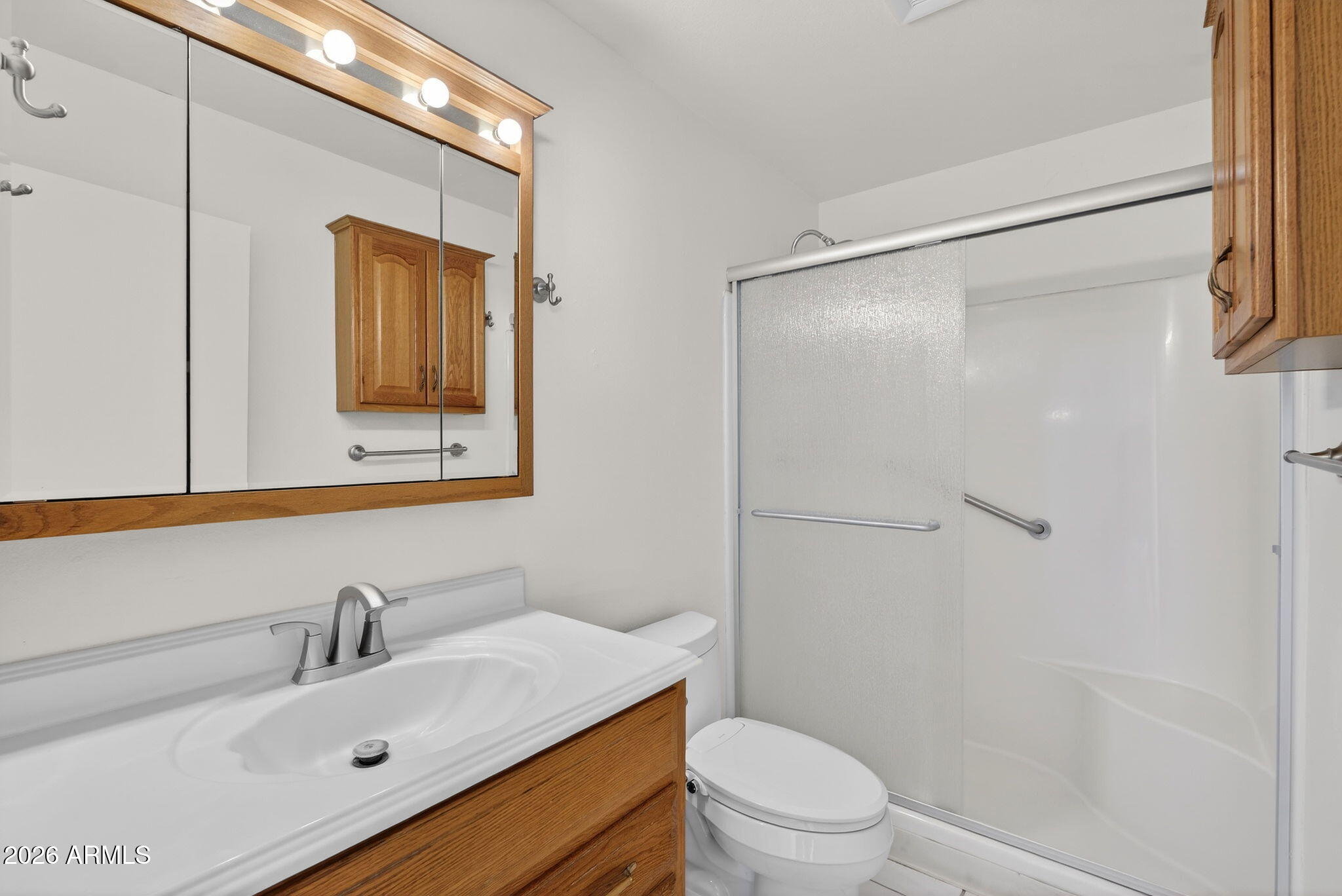 1725 E LA JOLLA Drive