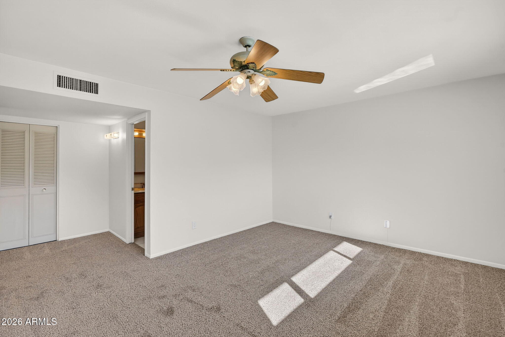 1725 E LA JOLLA Drive