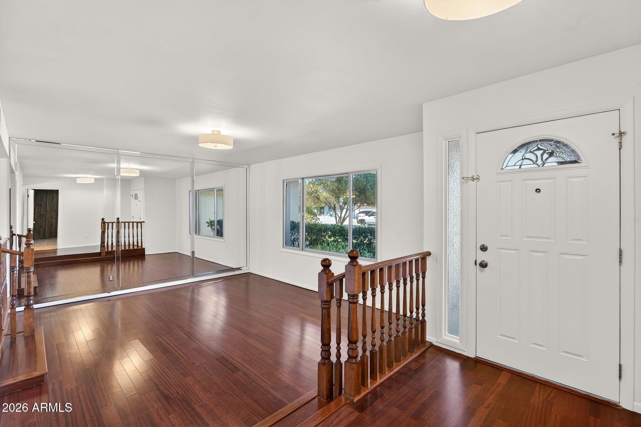 1725 E LA JOLLA Drive