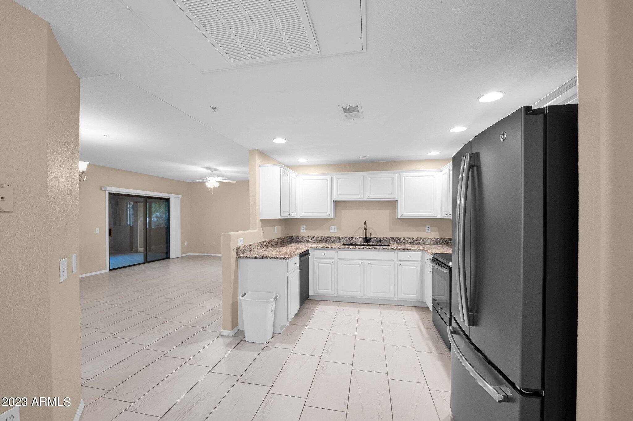 9555 E RAINTREE Drive 1053