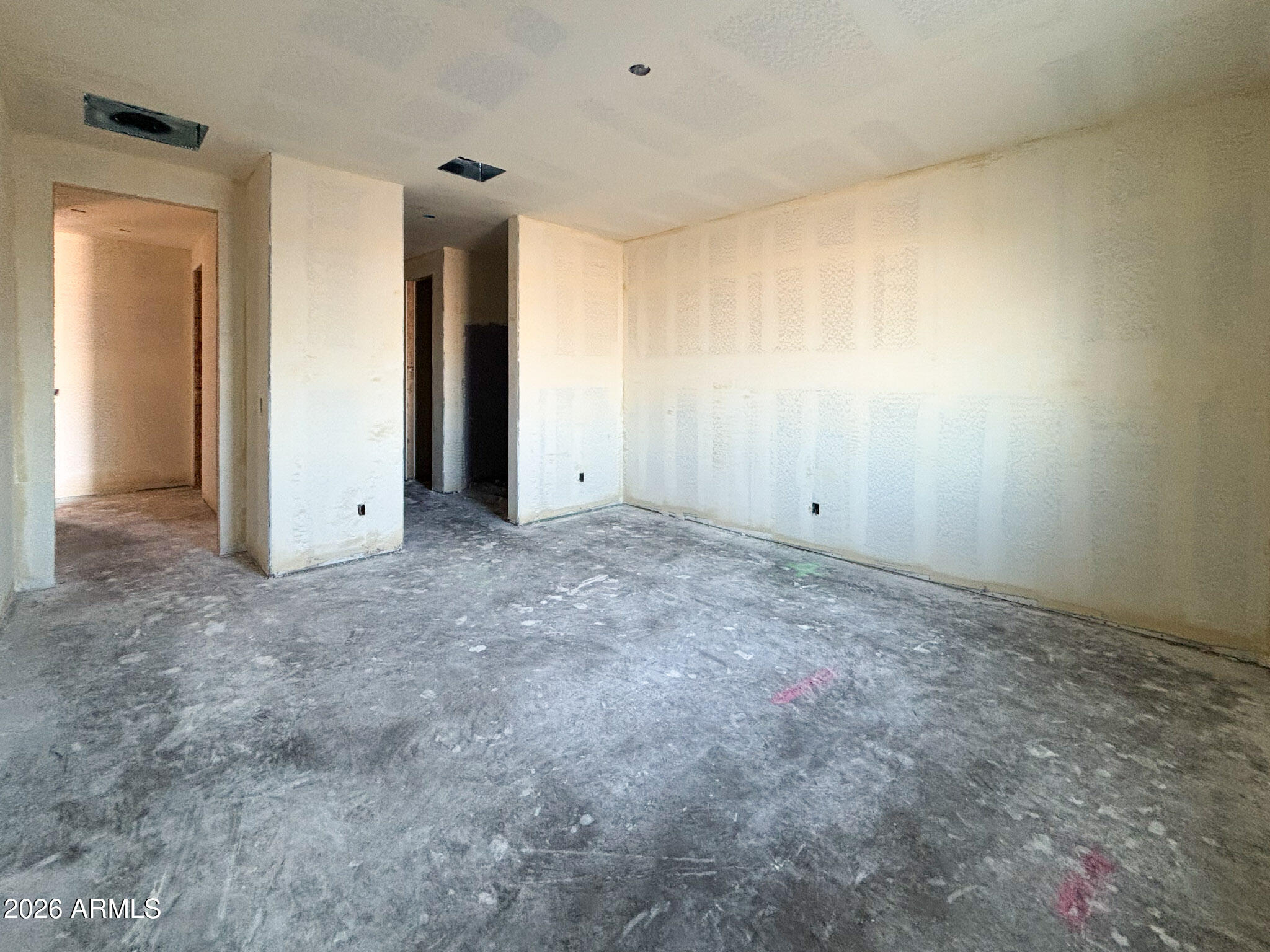 9534 W TAMARISK Avenue