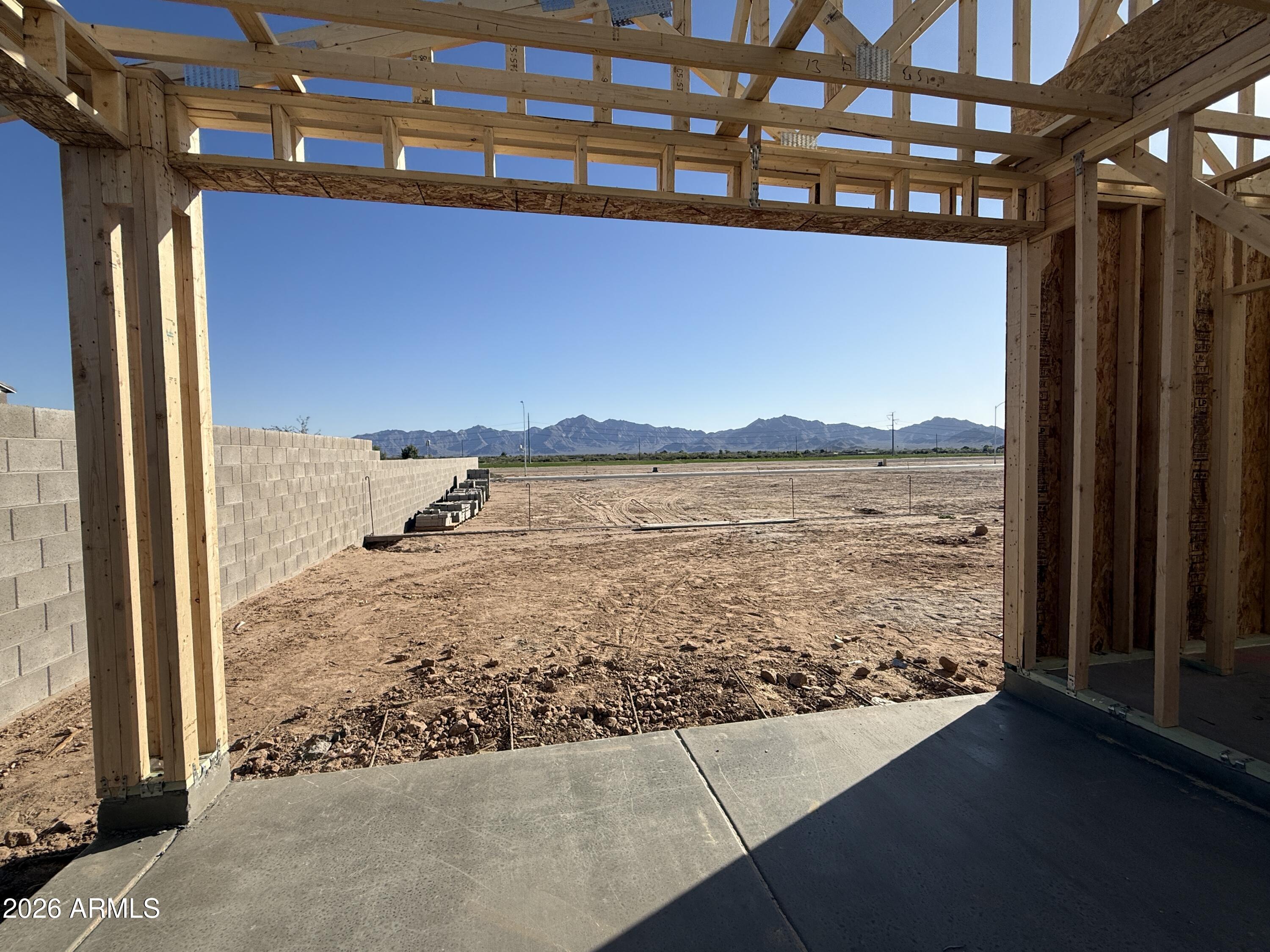 9521 W TAMARISK Avenue