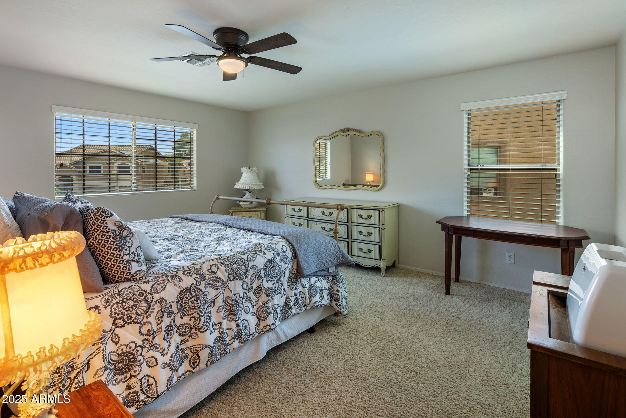 2120 E VISTA BONITA Drive