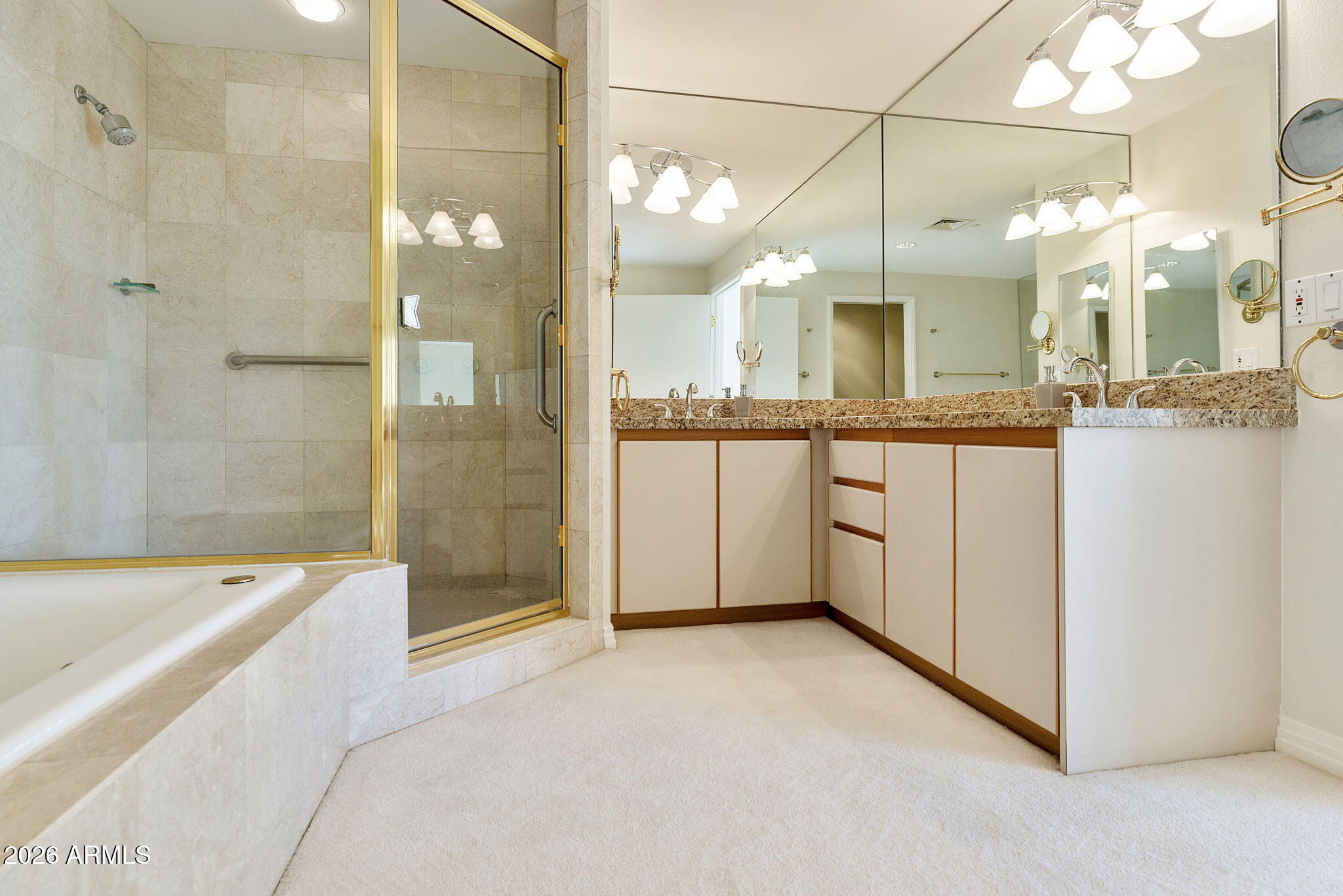 1040 E OSBORN Road 601