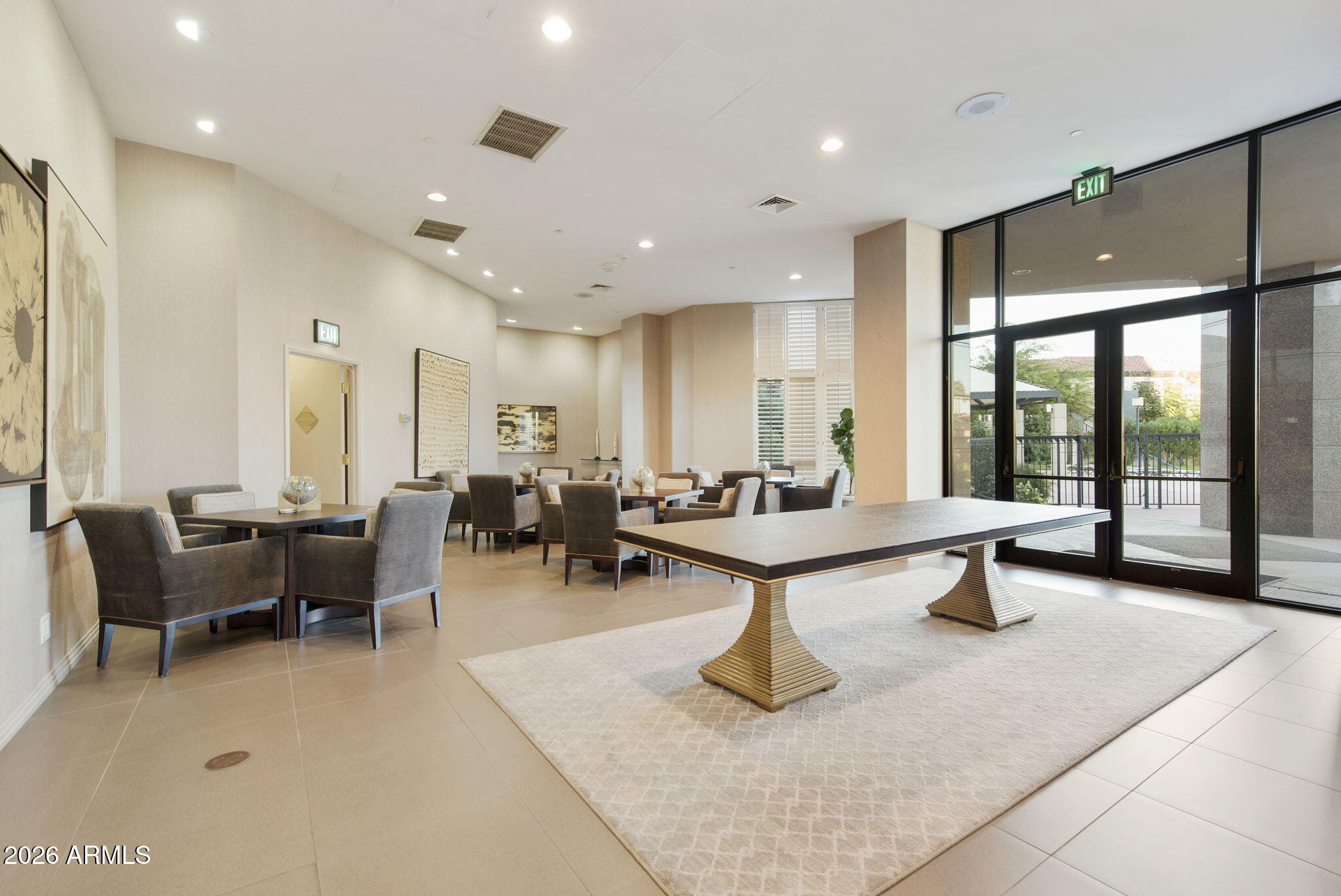 1040 E OSBORN Road 601