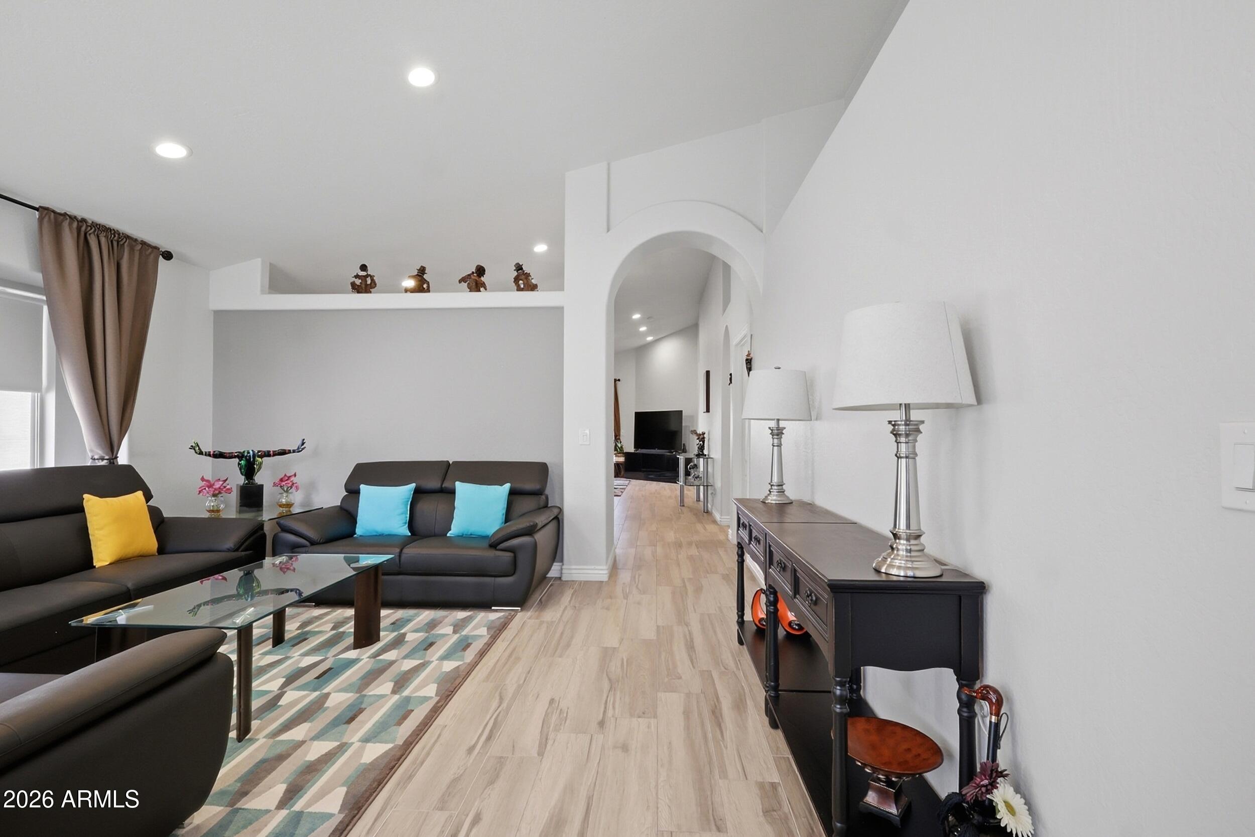 1516 E MARCO POLO Road