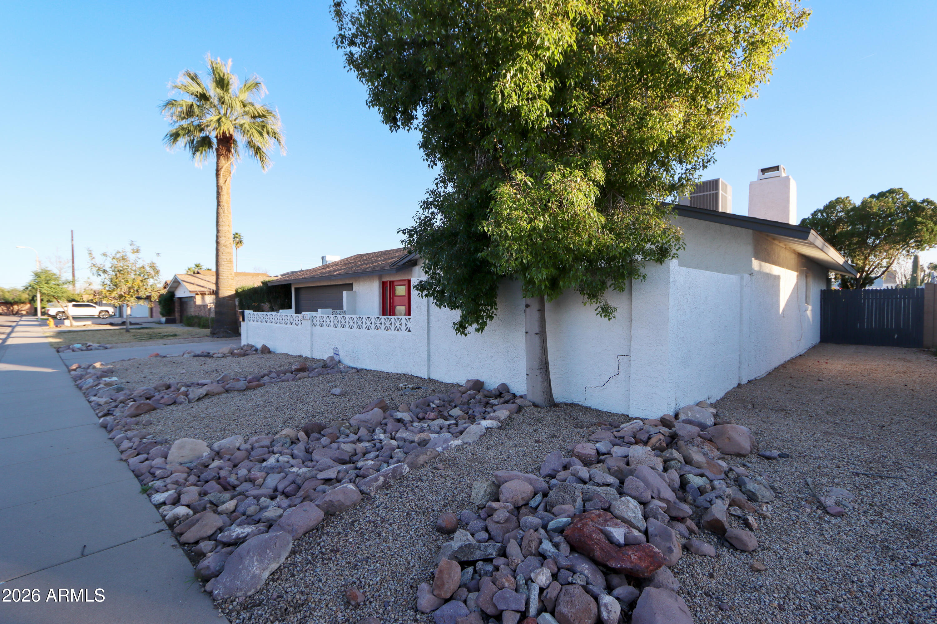 8721 E MULBERRY Street