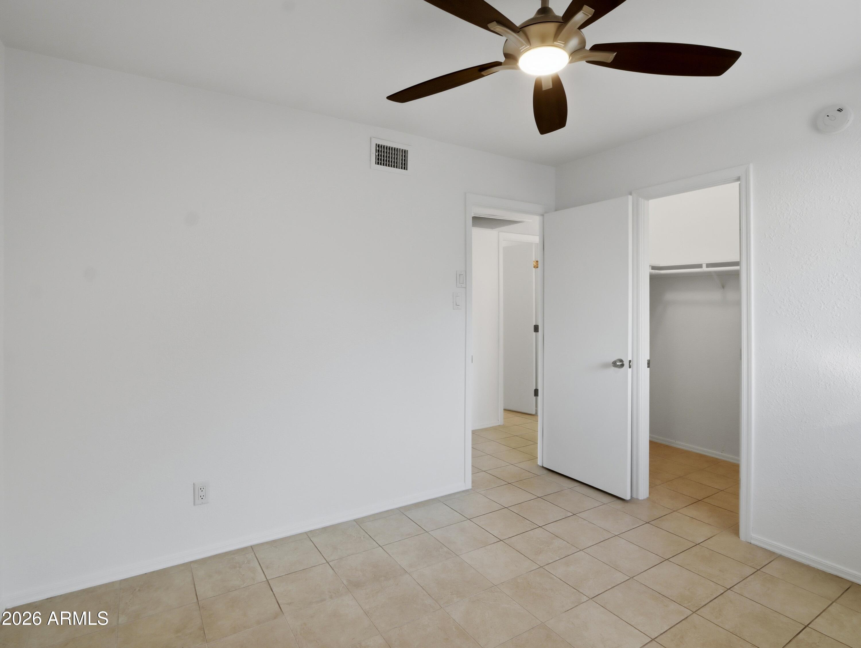 8721 E MULBERRY Street