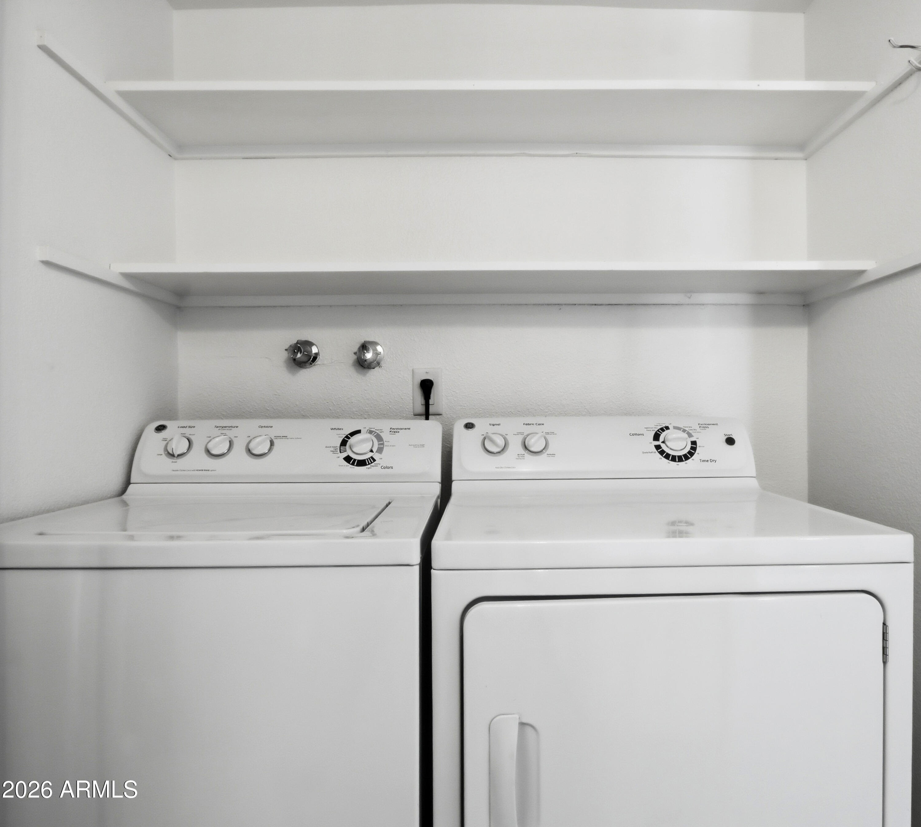 8721 E MULBERRY Street