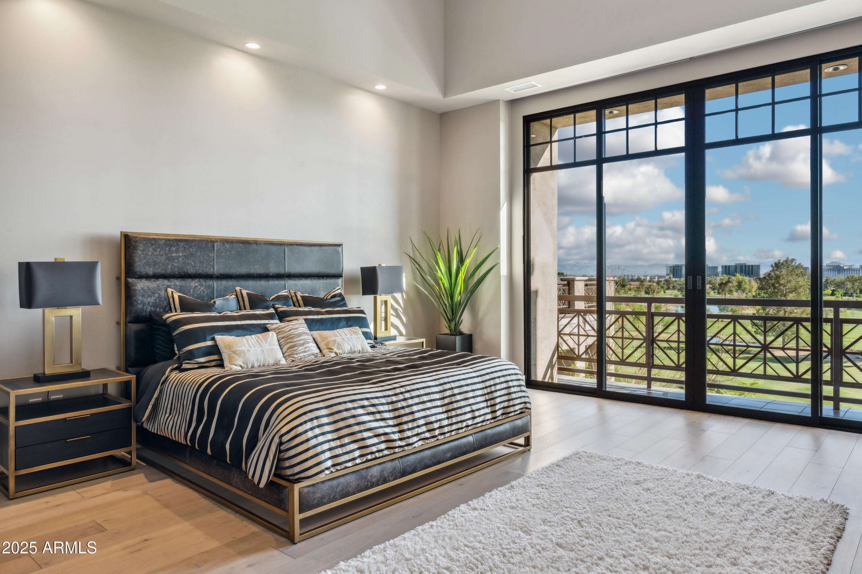 2 BILTMORE Estate 309