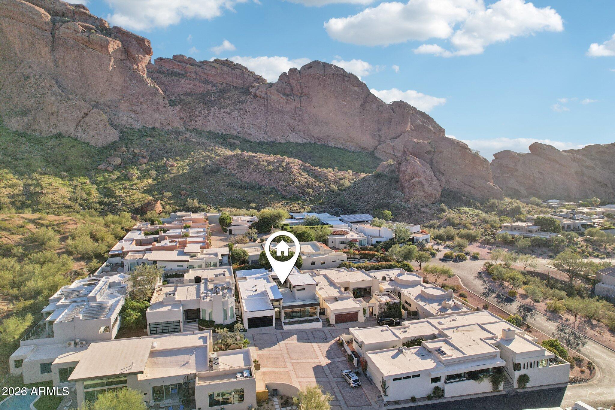 5761 N ECHO CANYON Circle