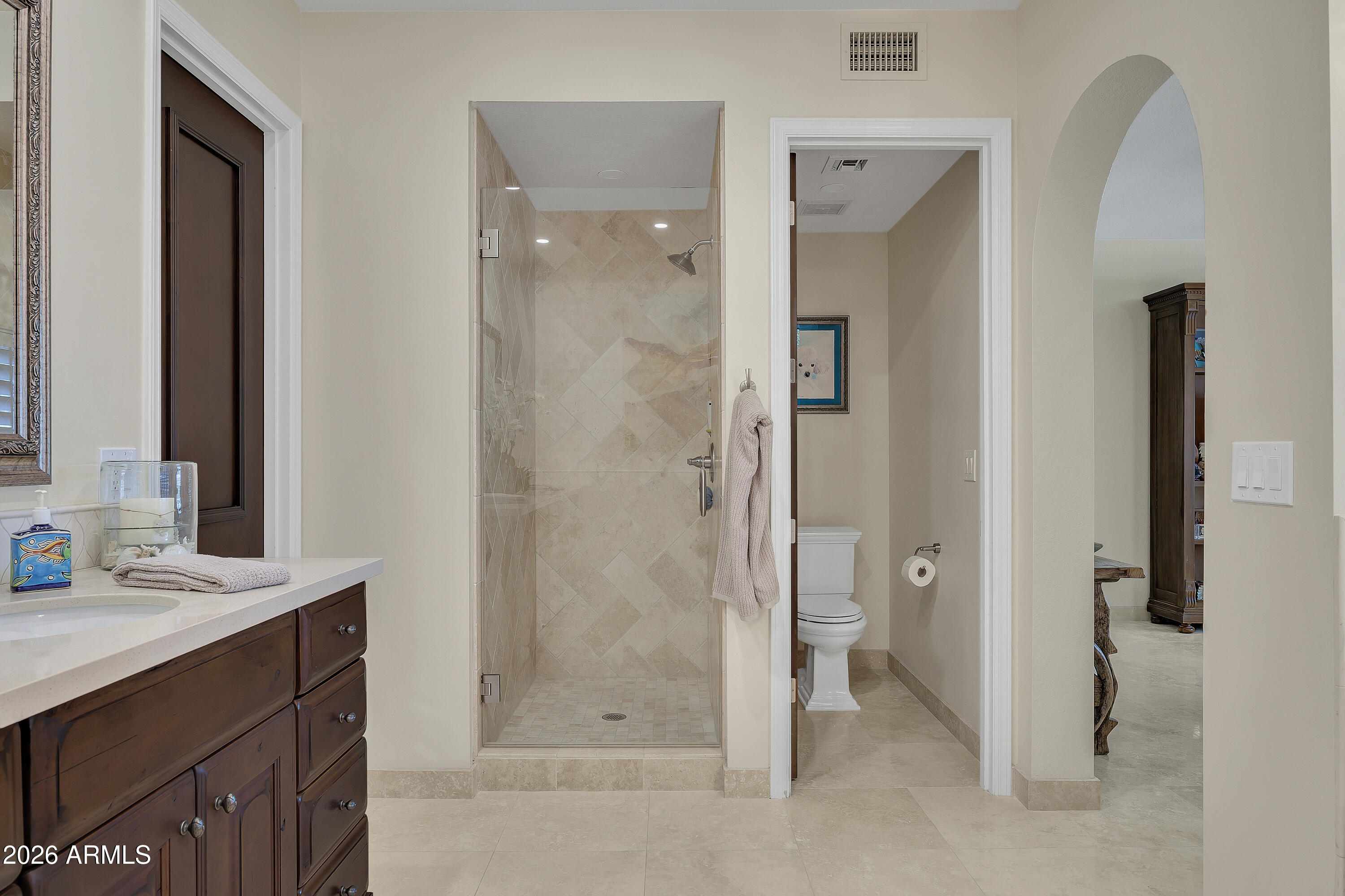 3118 E MARYLAND Avenue