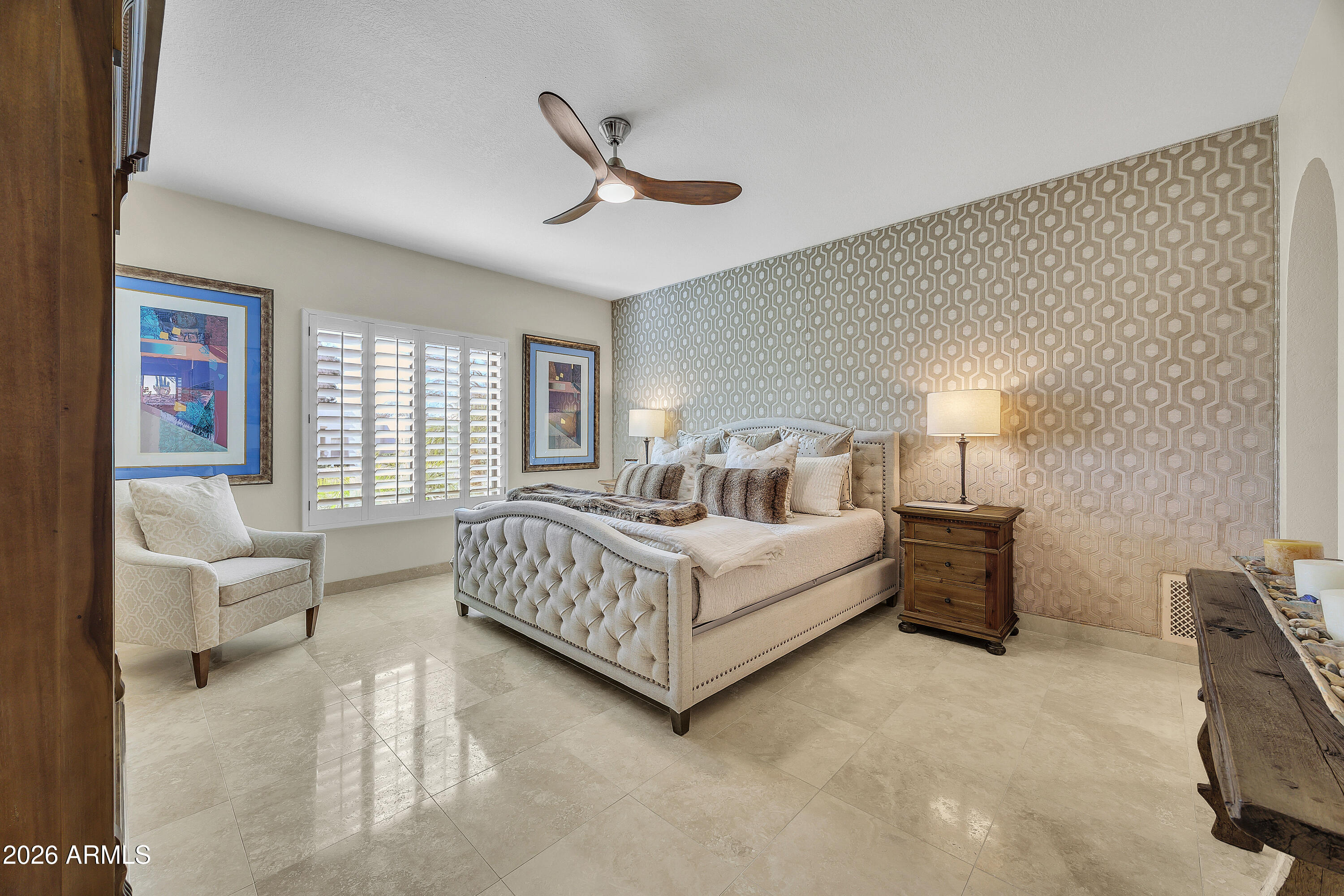 3118 E MARYLAND Avenue