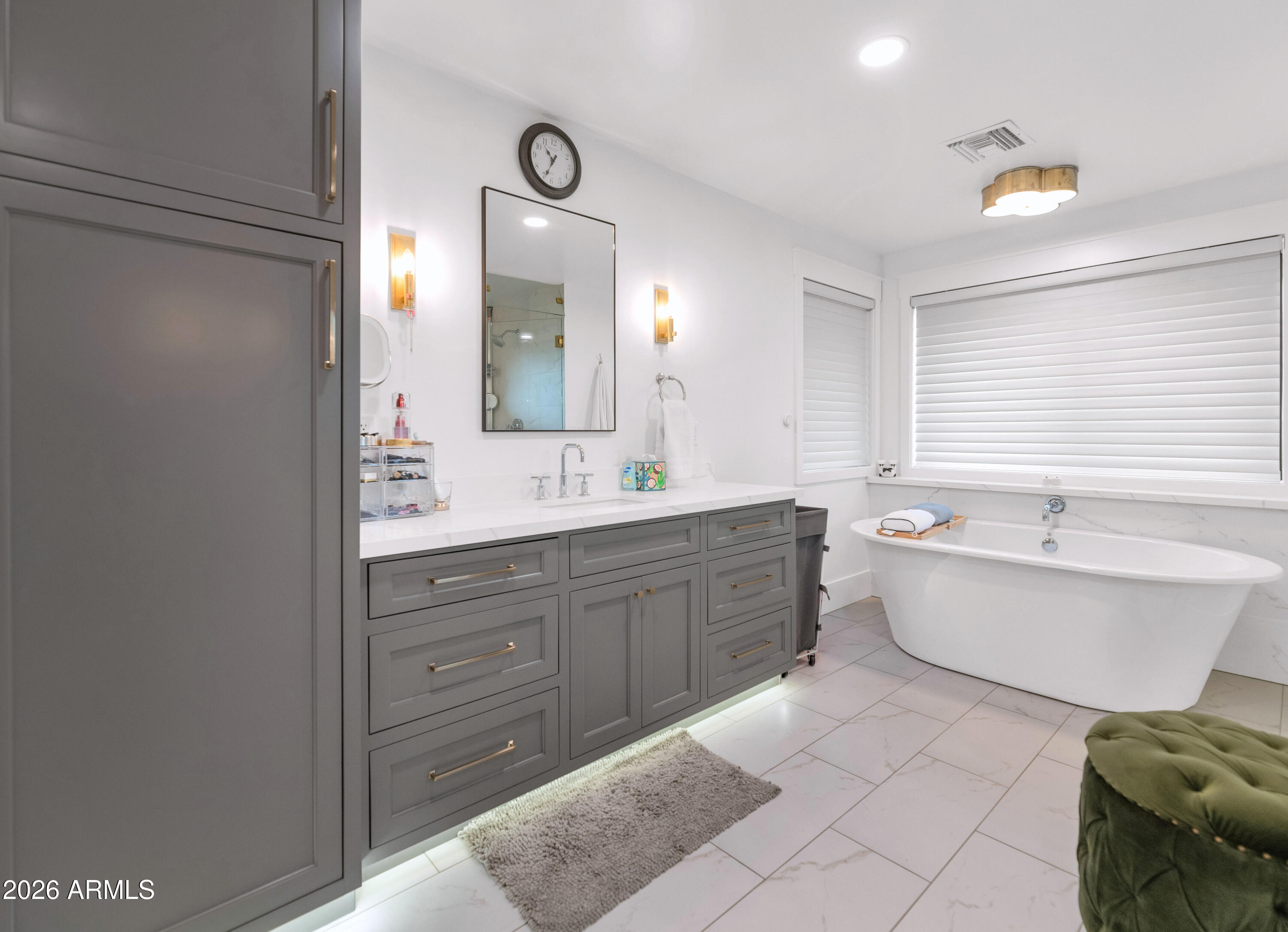 5714 E LAFAYETTE Boulevard