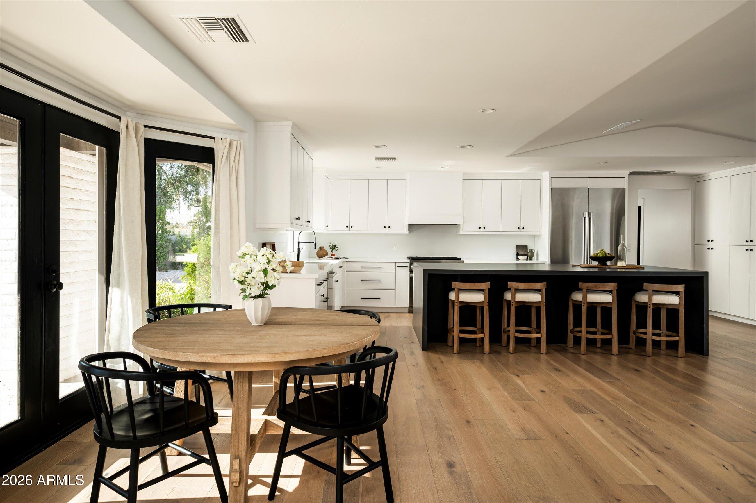 3612 E PIERSON Street