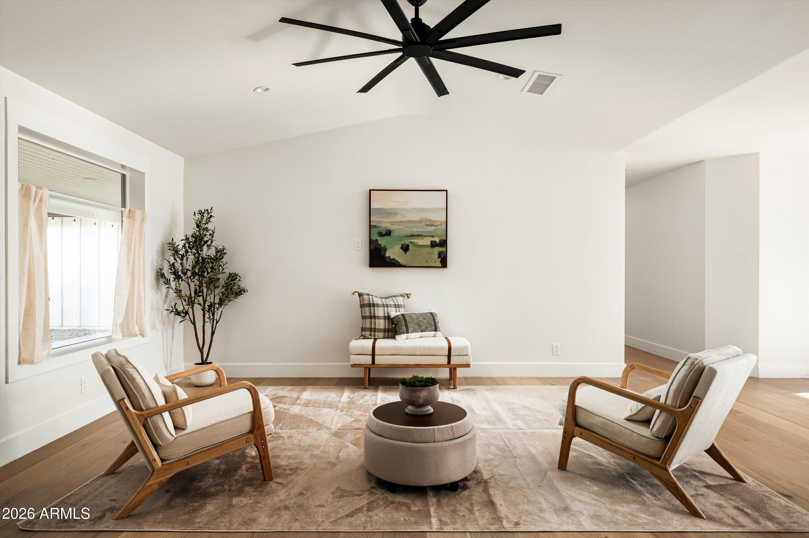 3612 E PIERSON Street