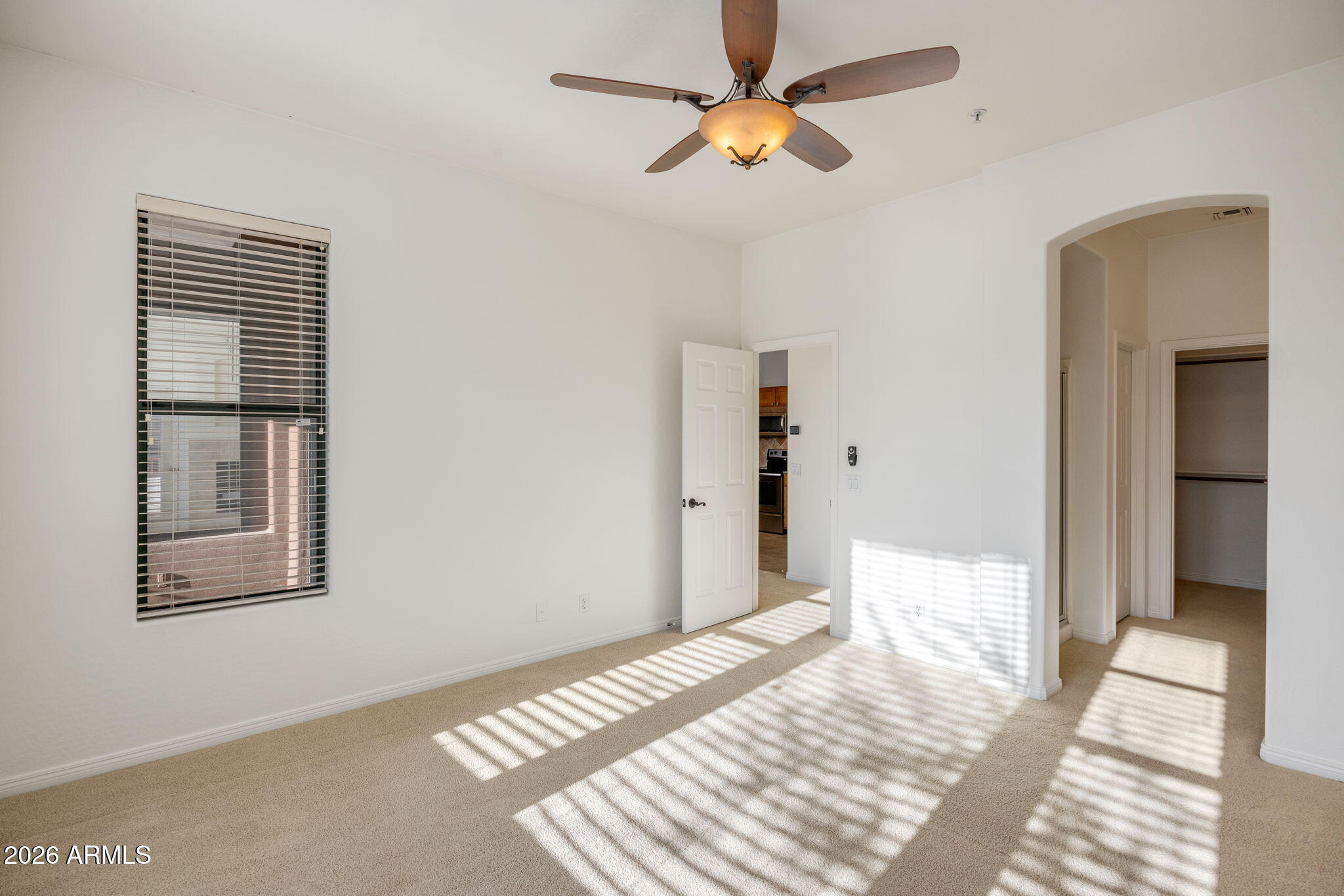 19550 N GRAYHAWK Drive 2011