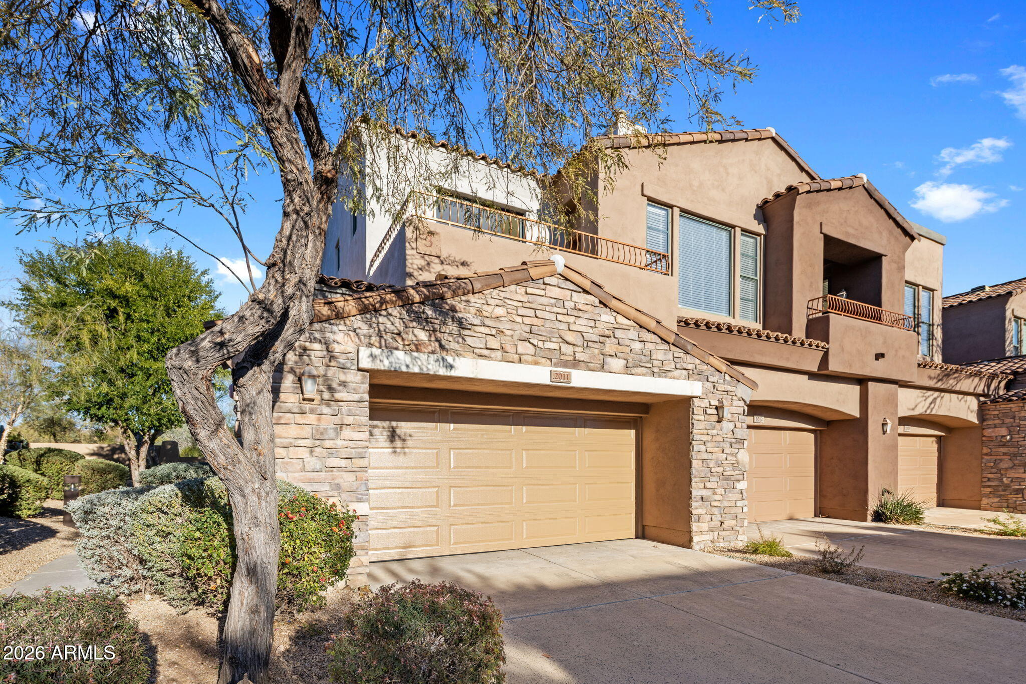 19550 N GRAYHAWK Drive 2011