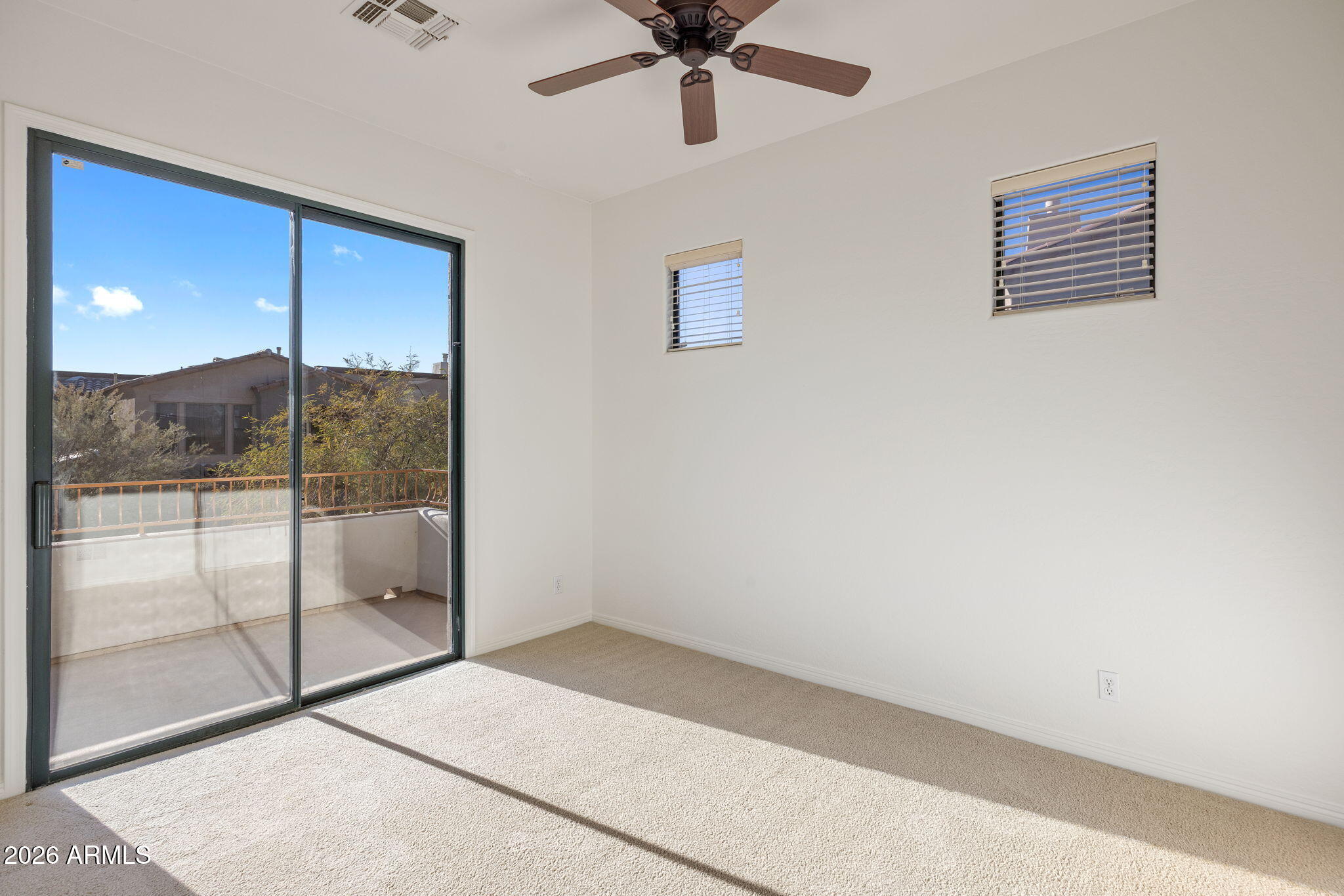 19550 N GRAYHAWK Drive 2011