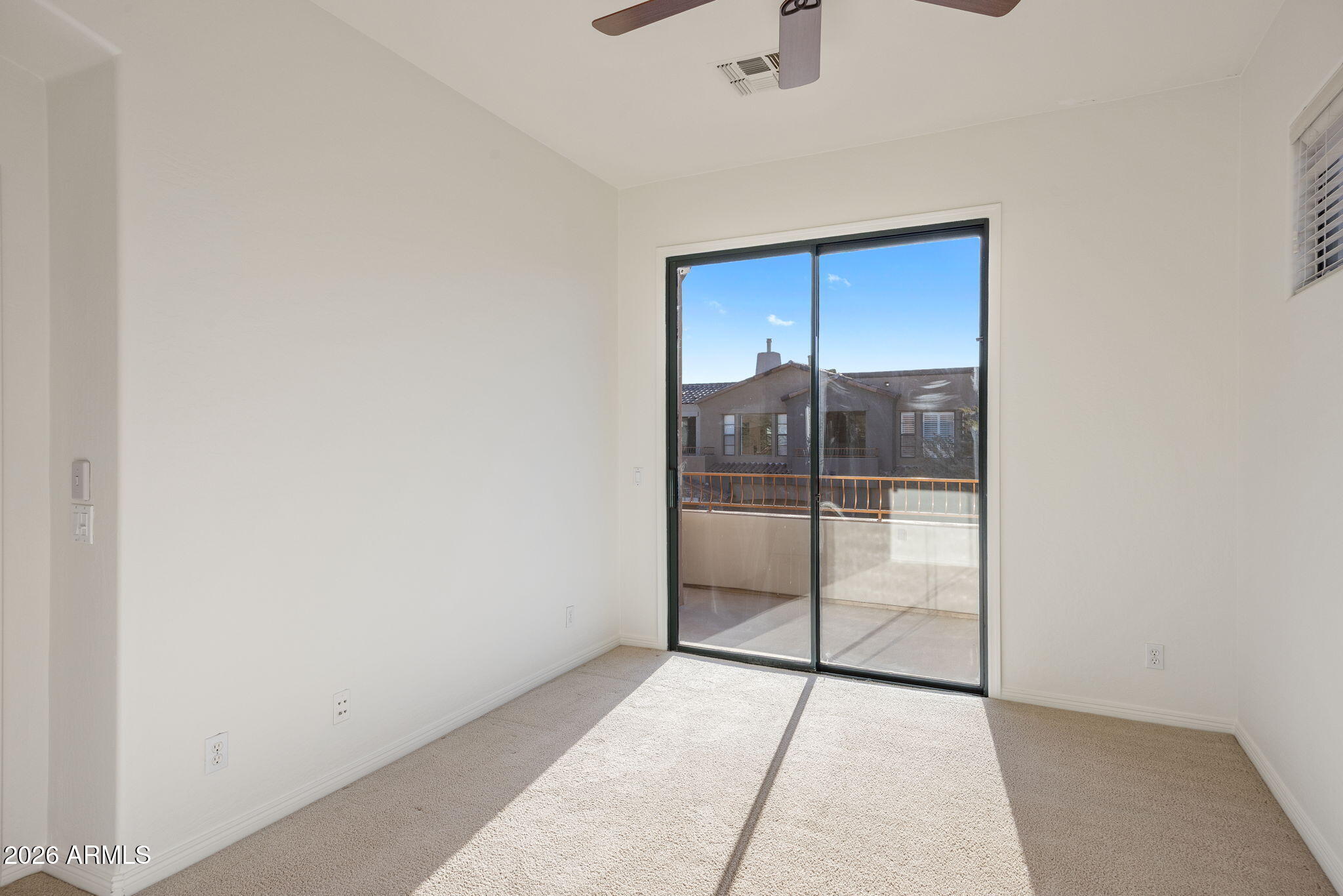 19550 N GRAYHAWK Drive 2011