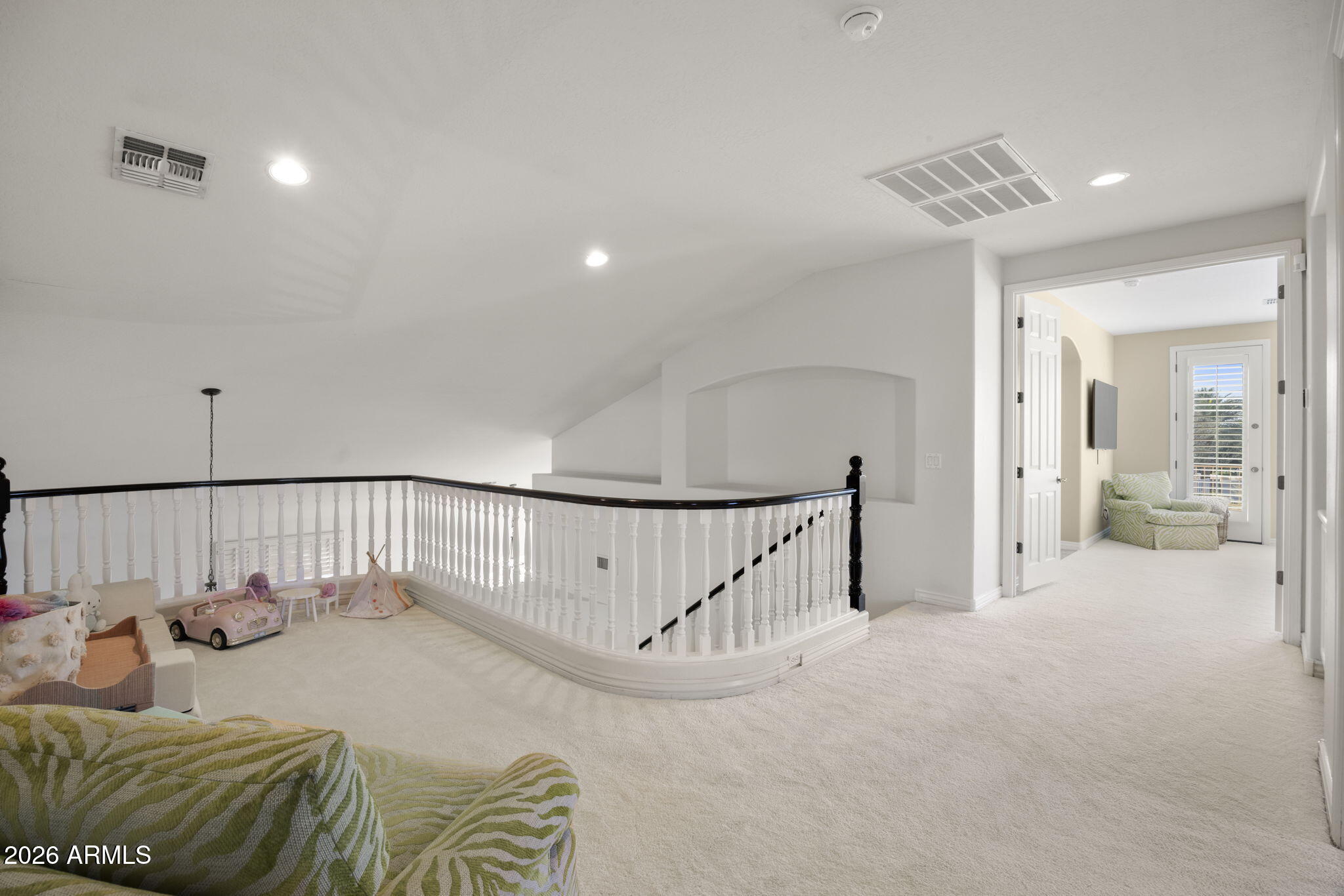 1631 W PRESCOTT Drive