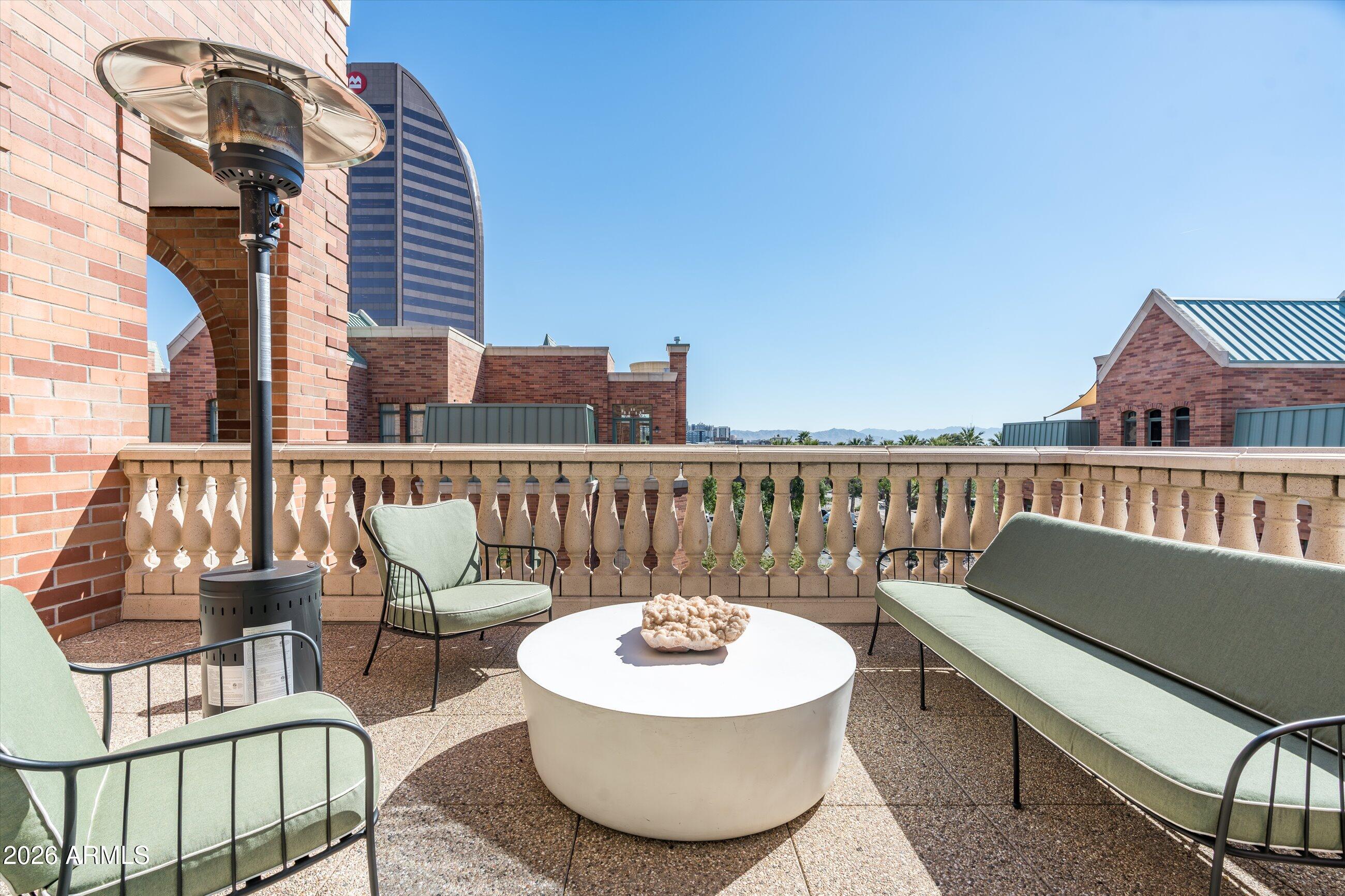 54 W PALM Lane 54