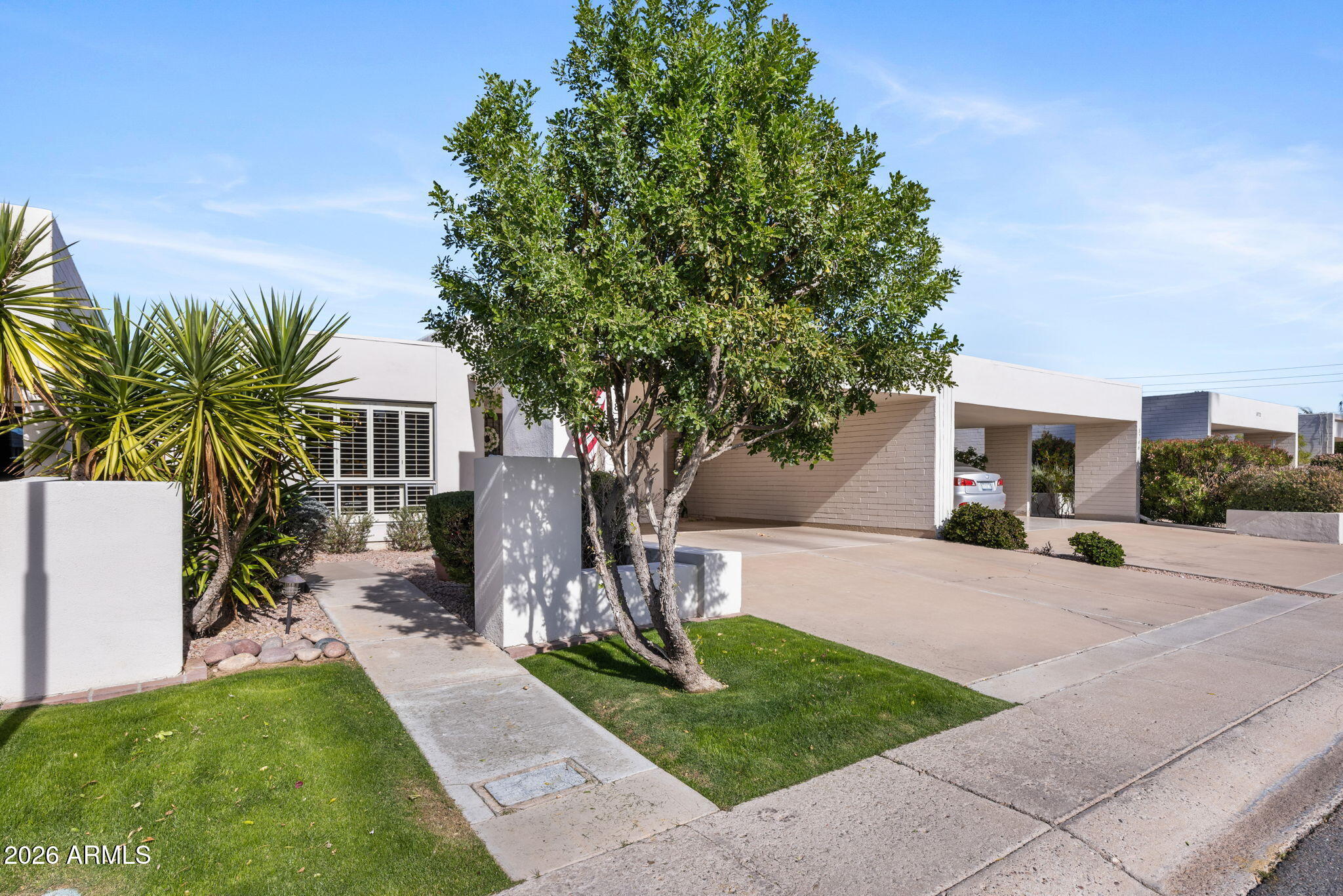 8760 E VIA DE SERENO