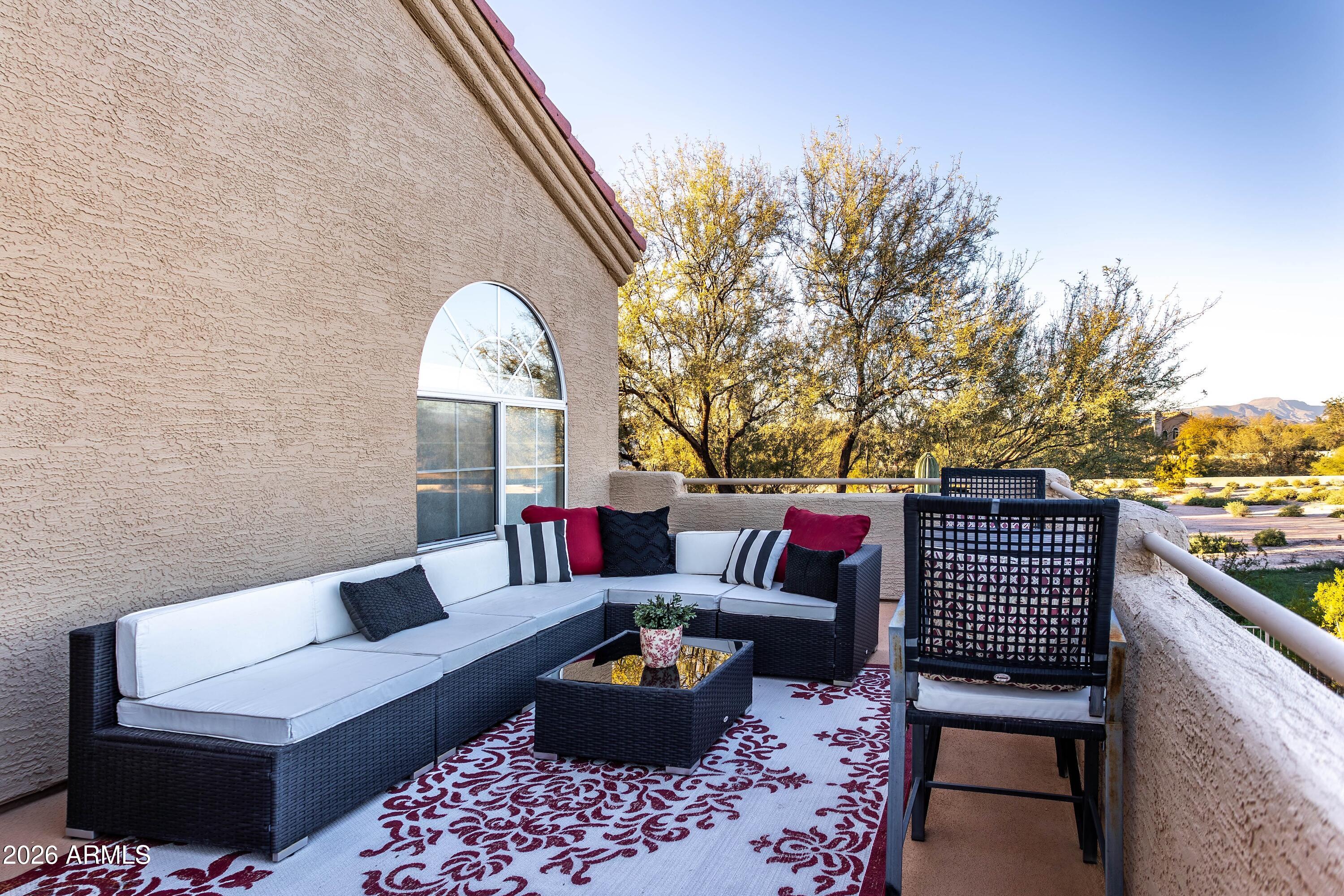 4727 E RANCHO CALIENTE Drive