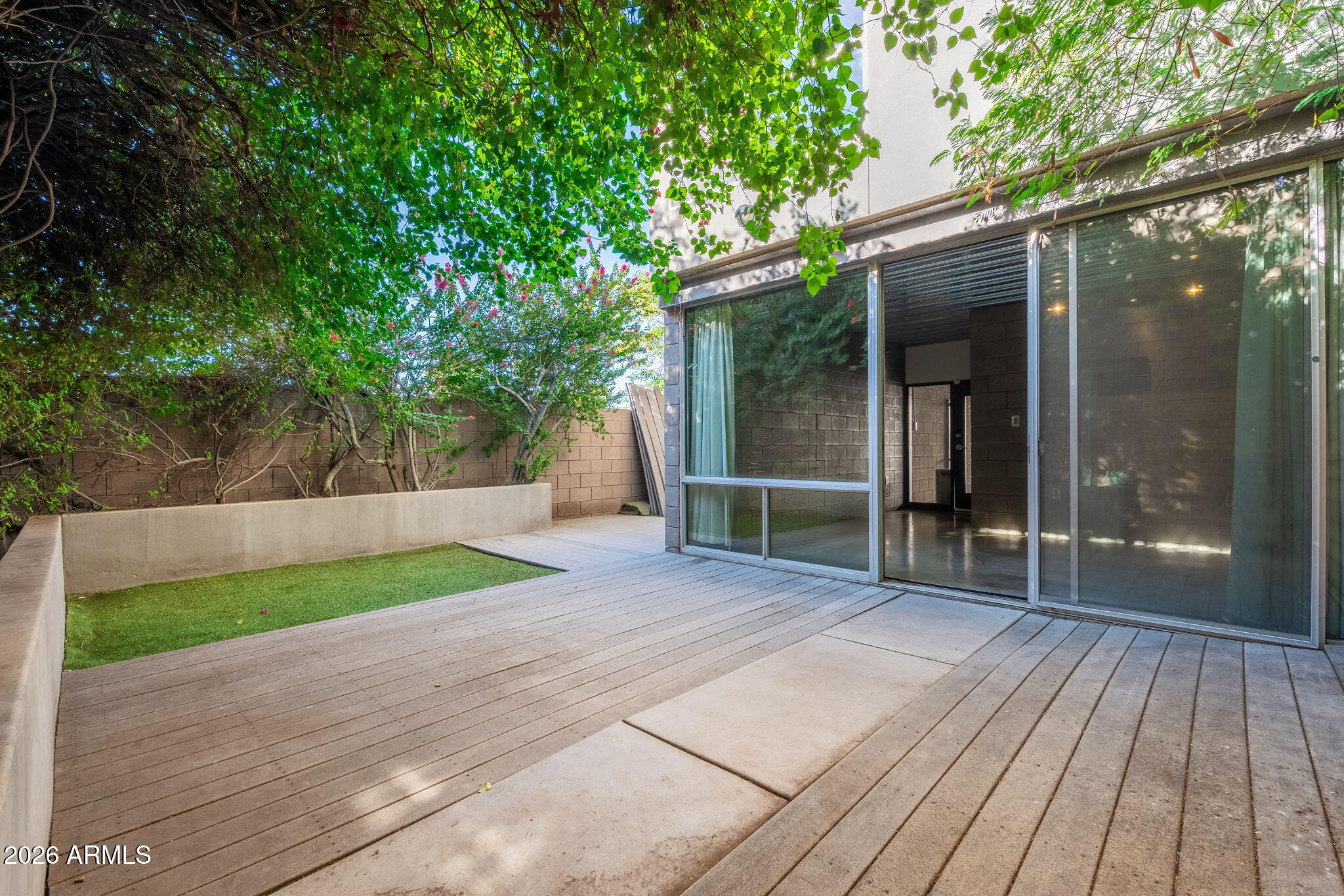 727 E PORTLAND Street 6