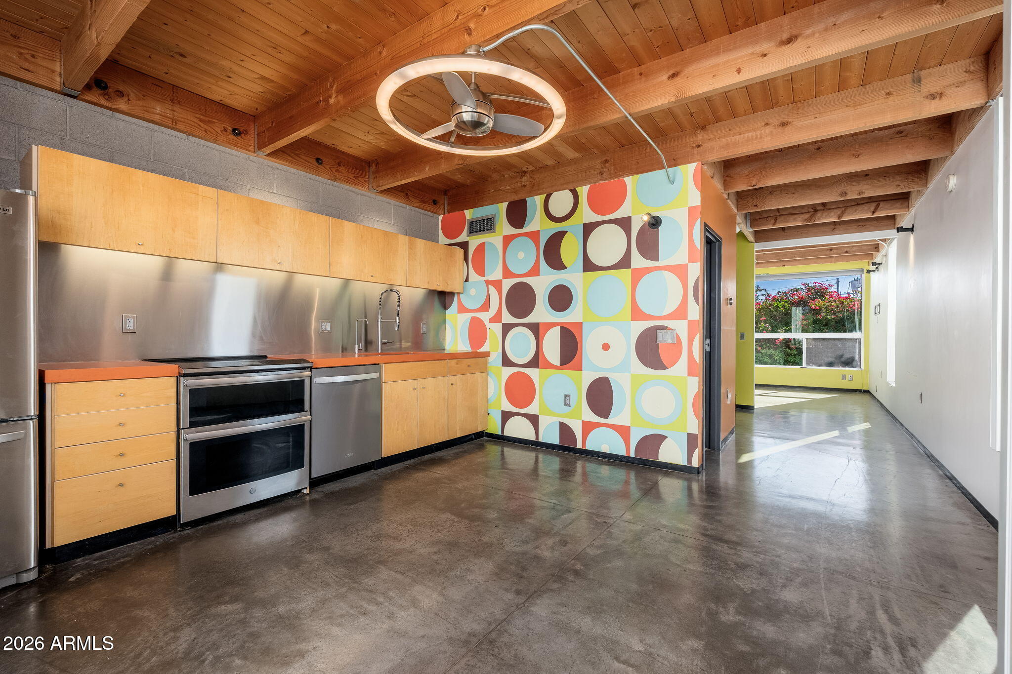 727 E PORTLAND Street 6