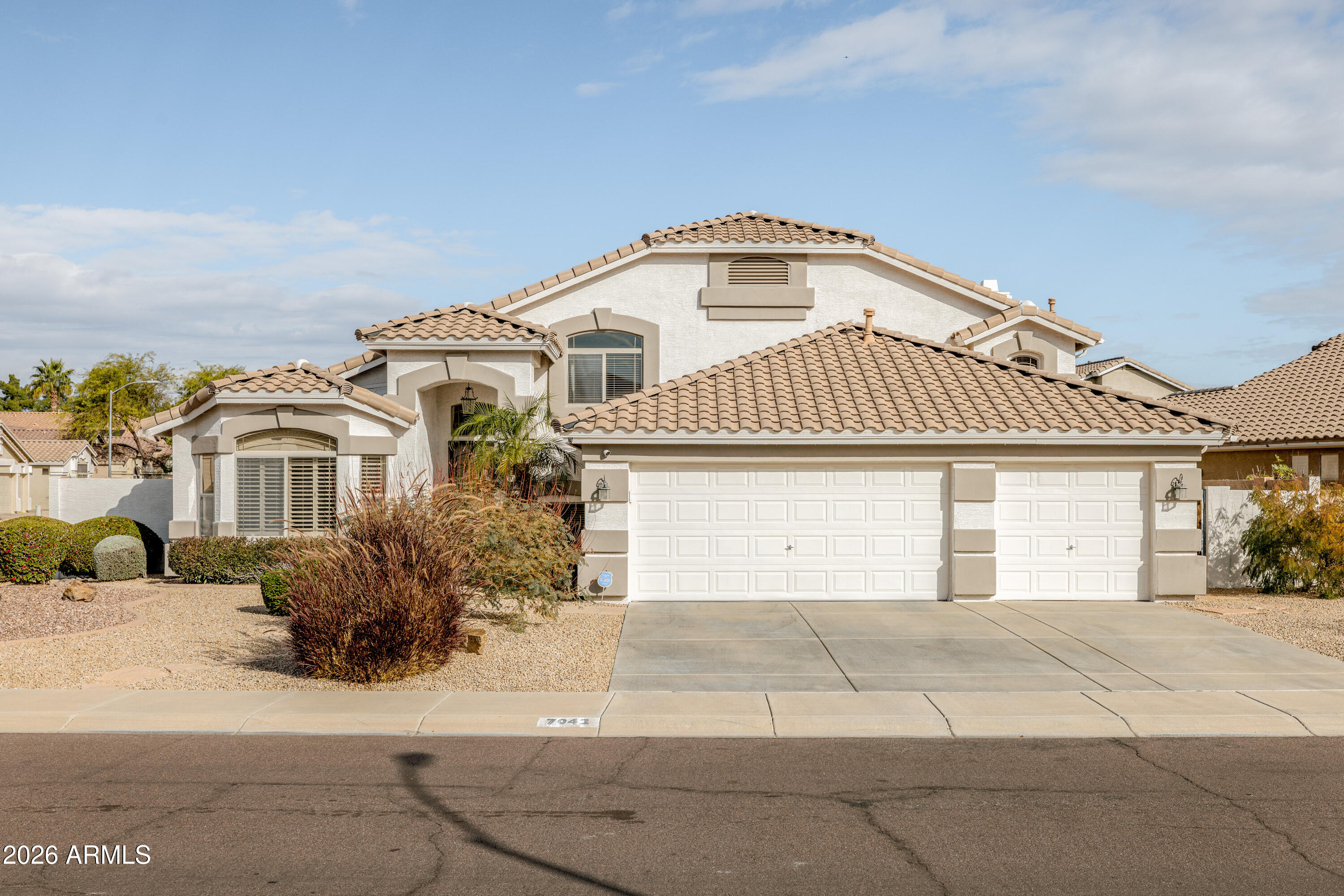 7042 W MORNING DOVE Drive