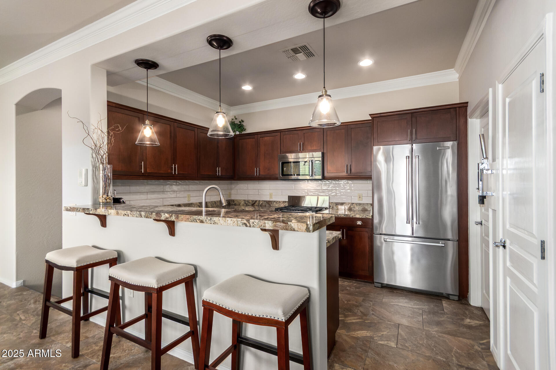 19475 N GRAYHAWK Drive 2121