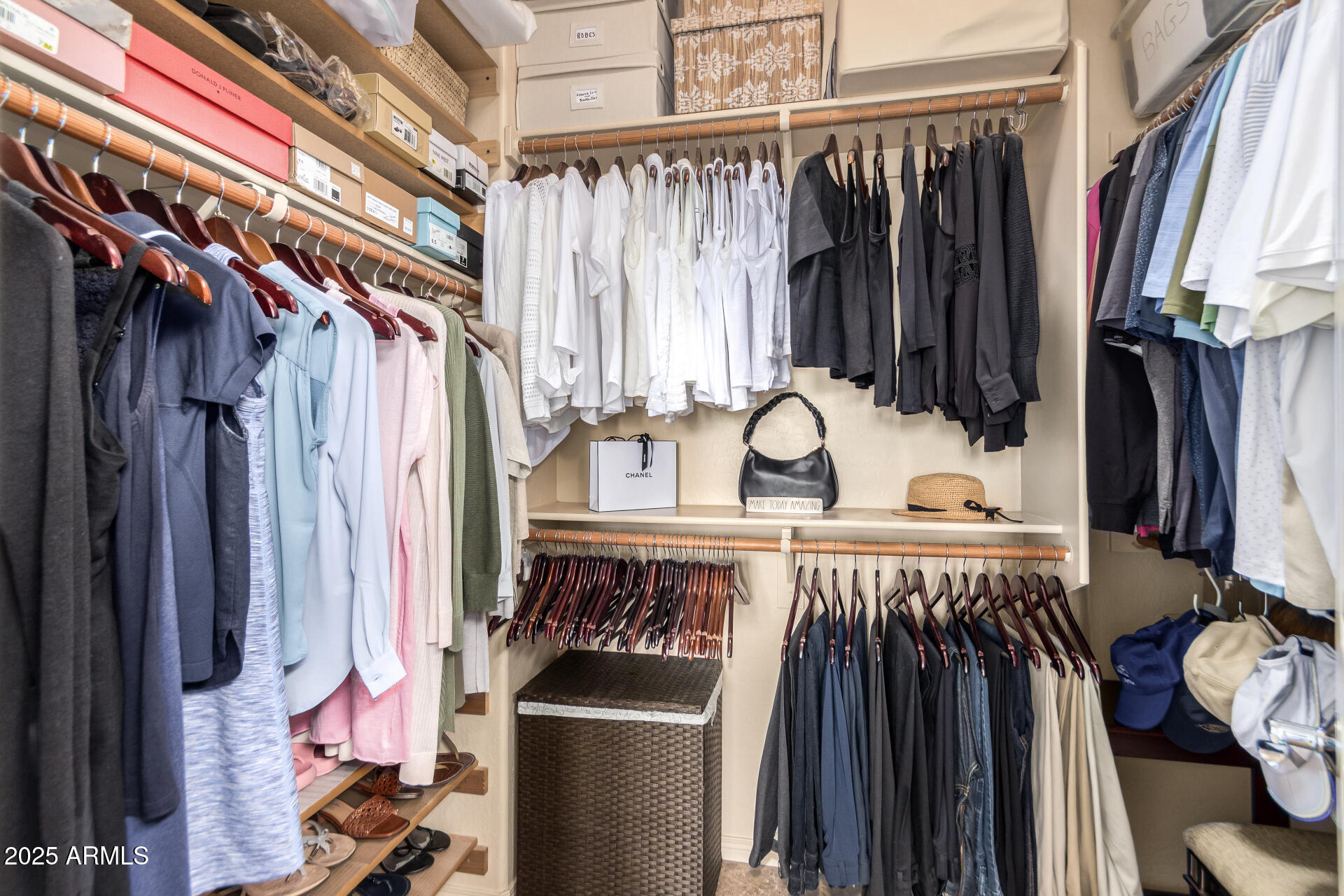 19475 N GRAYHAWK Drive 2121