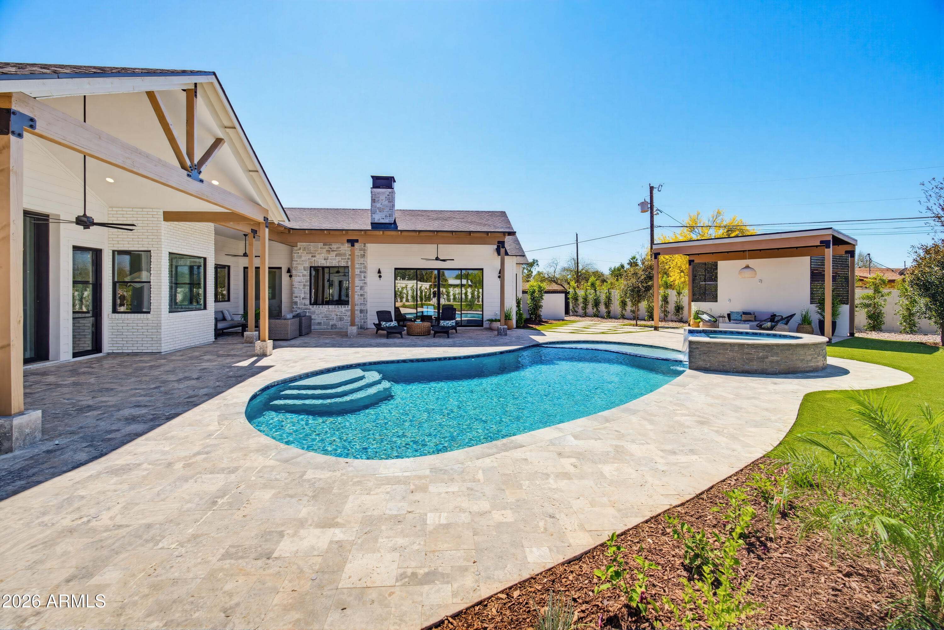 11602 N 70TH Place