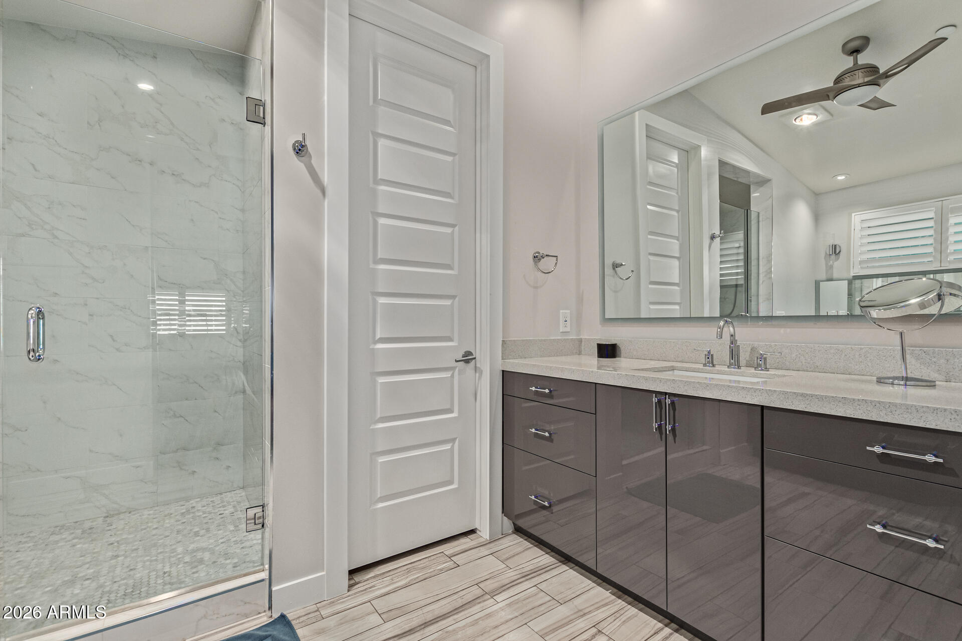 8302 E HEATHERBRAE Drive