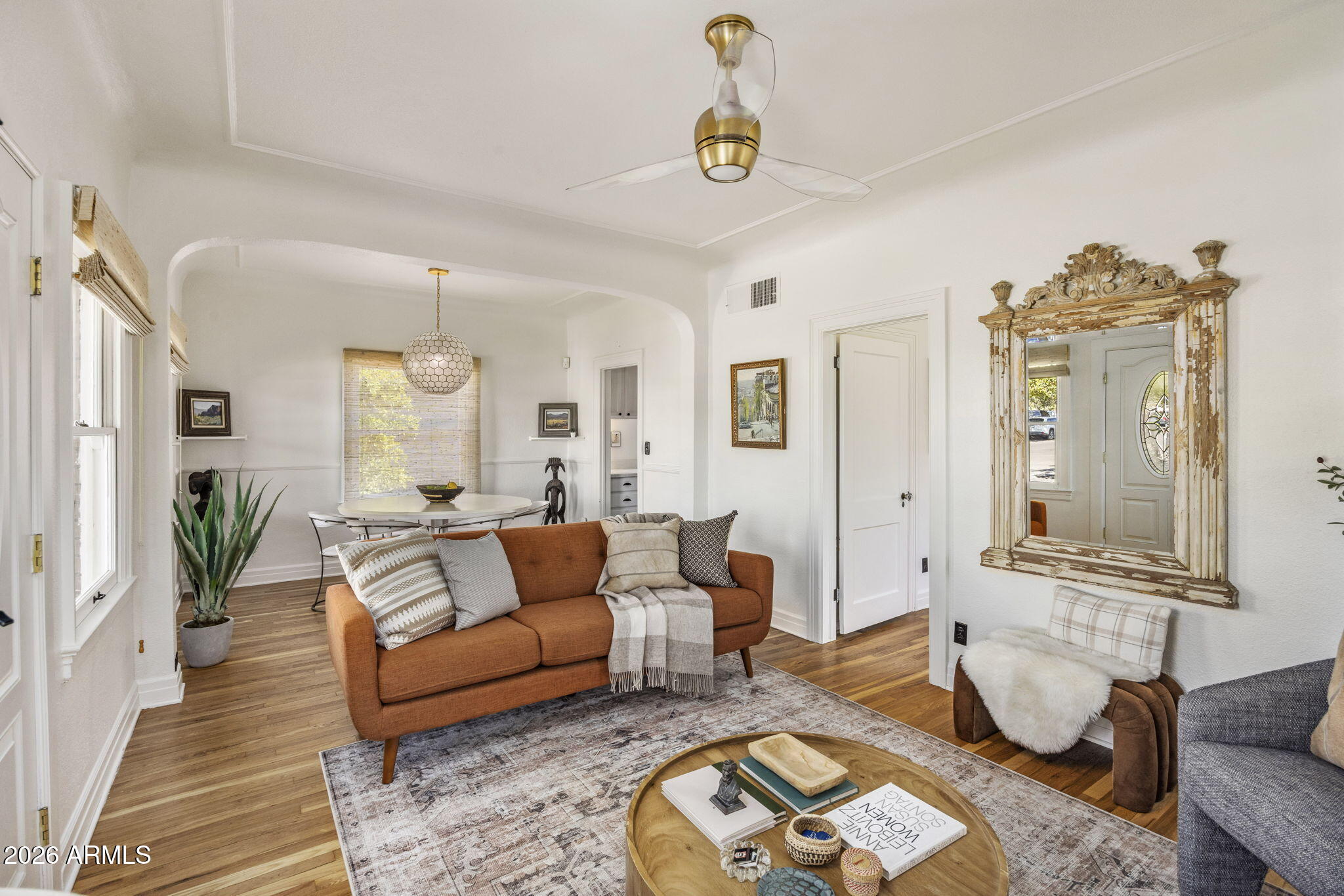 29 W WILSHIRE Drive